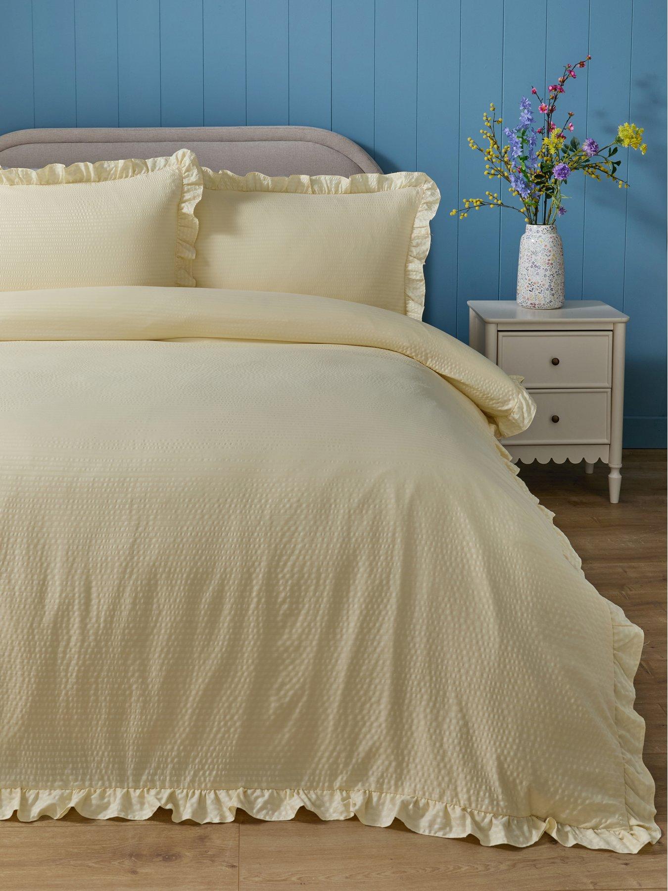 The Very Collection Super Soft Seersucker Stripe Duvet Set With Frill Edge - Db