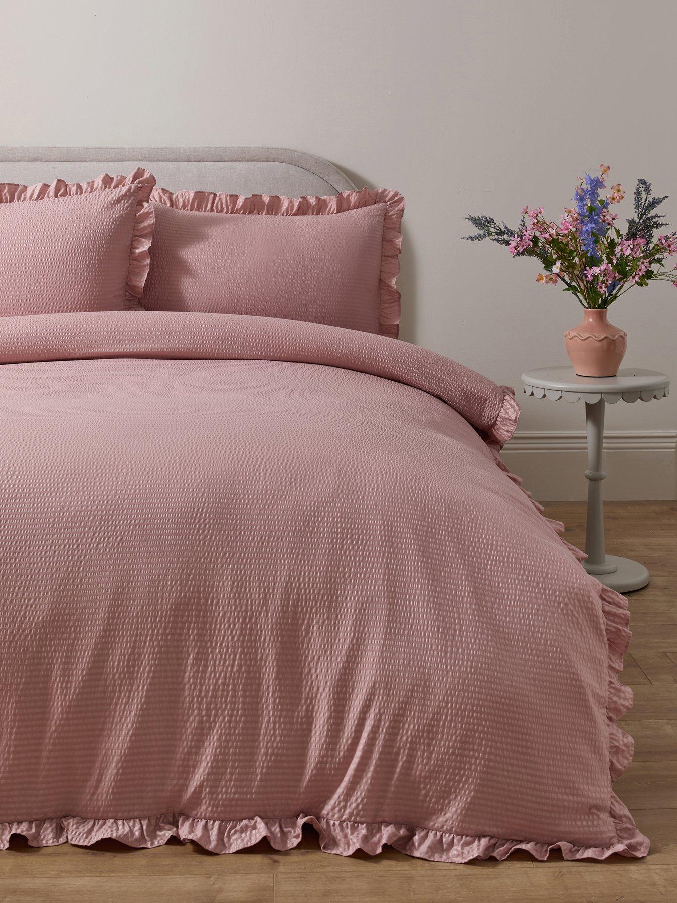 the-very-collection-super-soft-seersucker-stripe-duvet-set-with-frill-edge