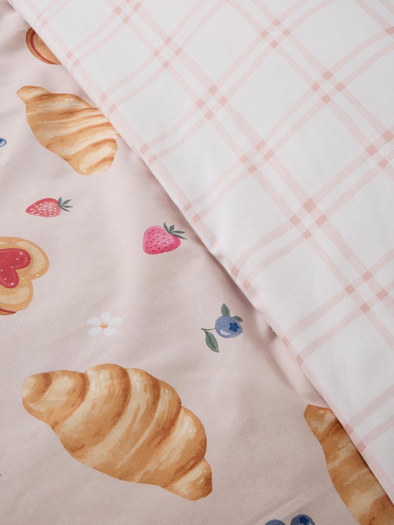 Image 4 of 5 of The Very Collection Croissant Printed Duvet Set