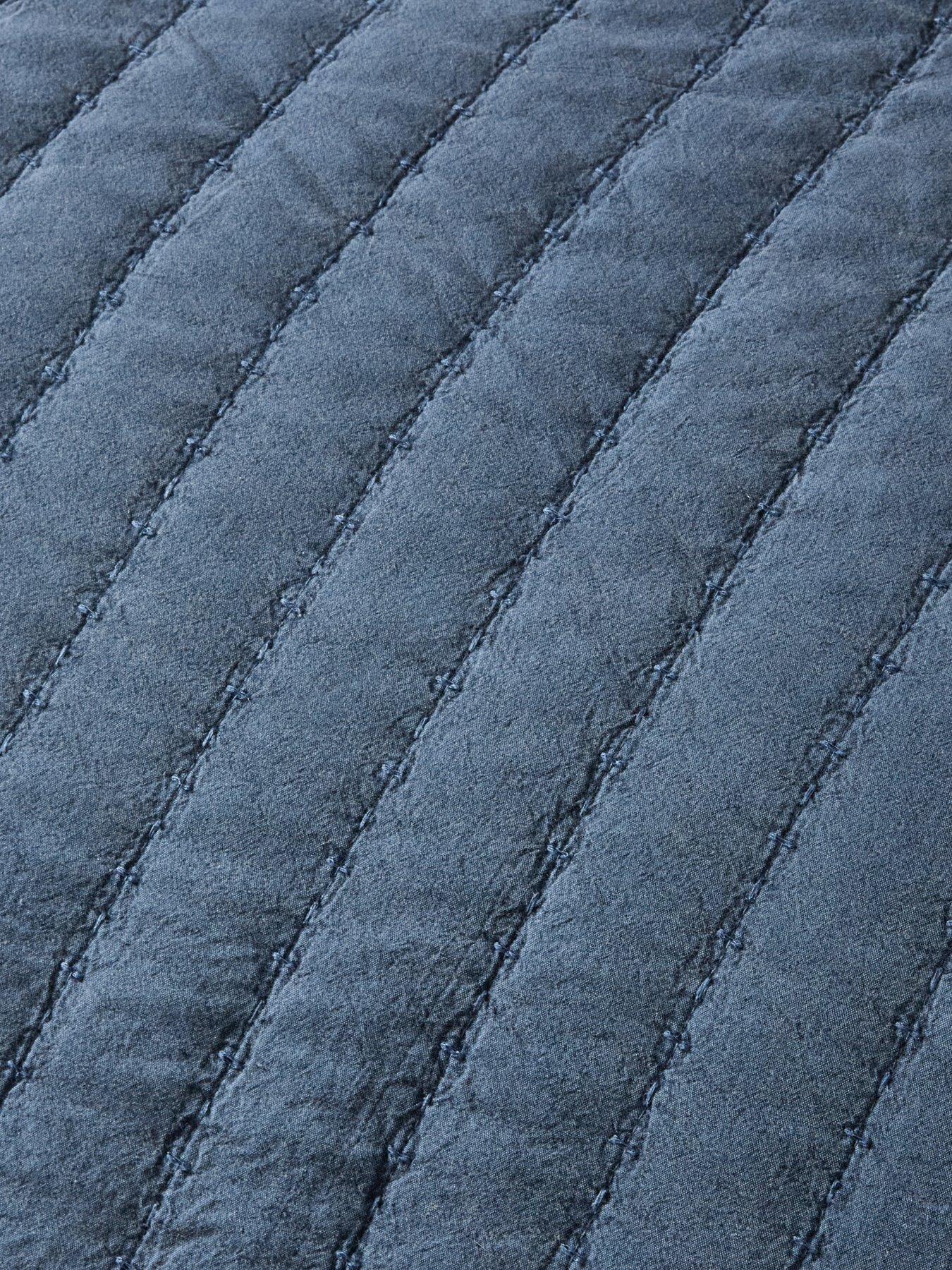 the-very-collection-cotton-quilted-stripe-bedspread-200x220cmback
