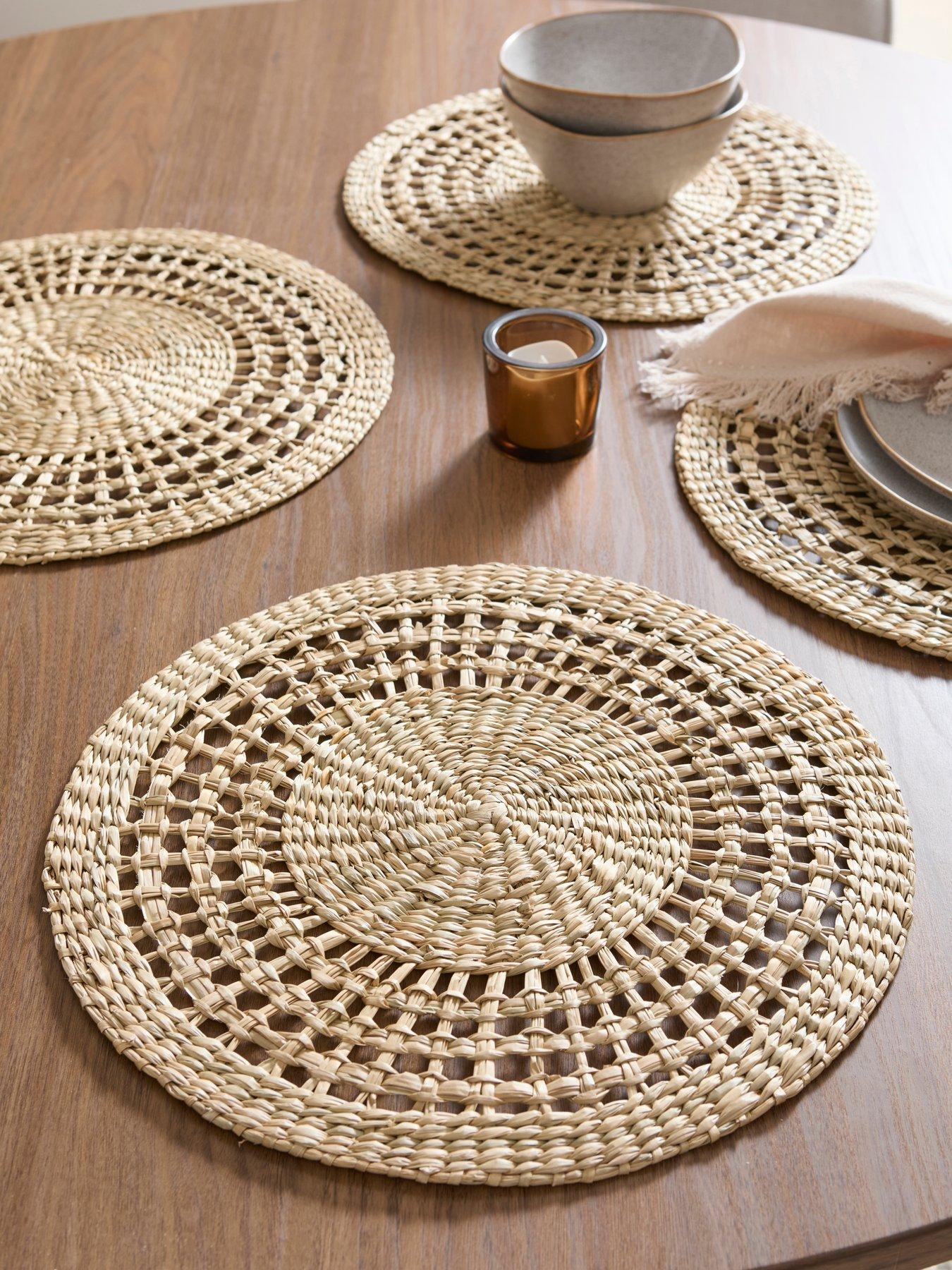 The Very Collection Set Of 4 Round Natural Woven Placemats