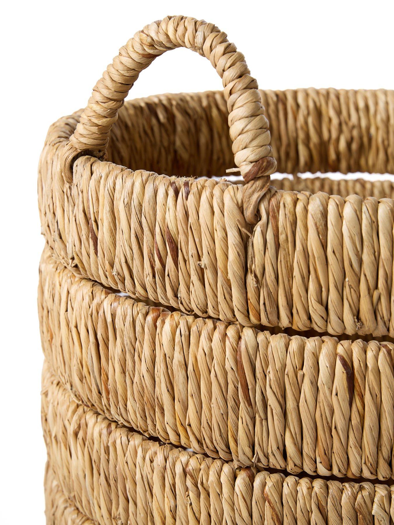 the-very-collection-mk-ribbed-woven-laundry-hamperoutfit