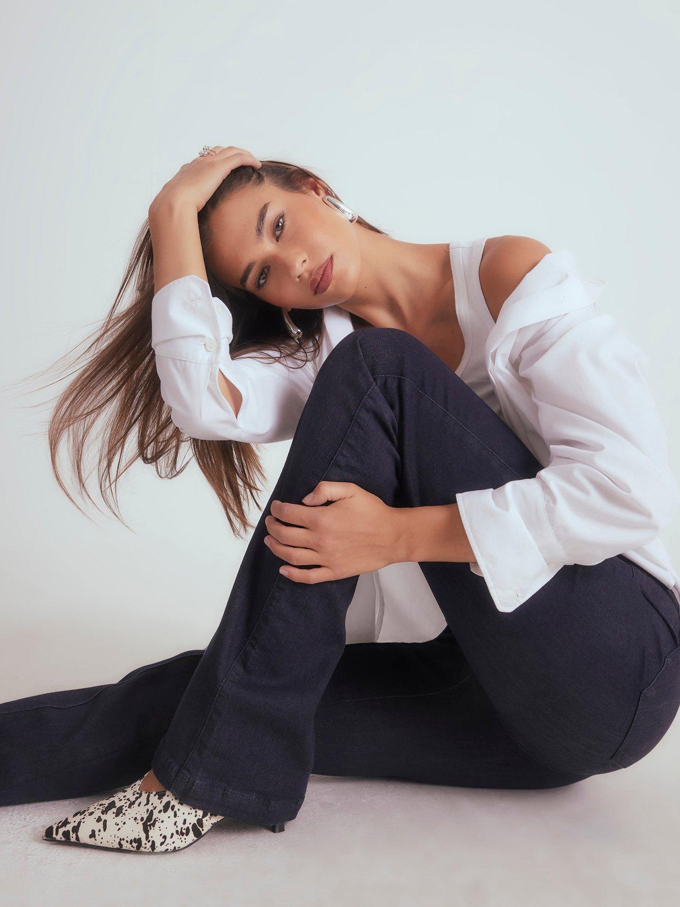 Image 3 of 4 of River Island Pull On Bootcut Kelly Jeans&nbsp;- Blue