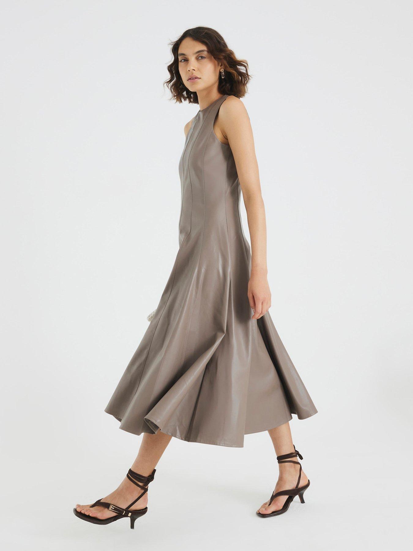 River Island Femme Waisted Midi Dress - Beige