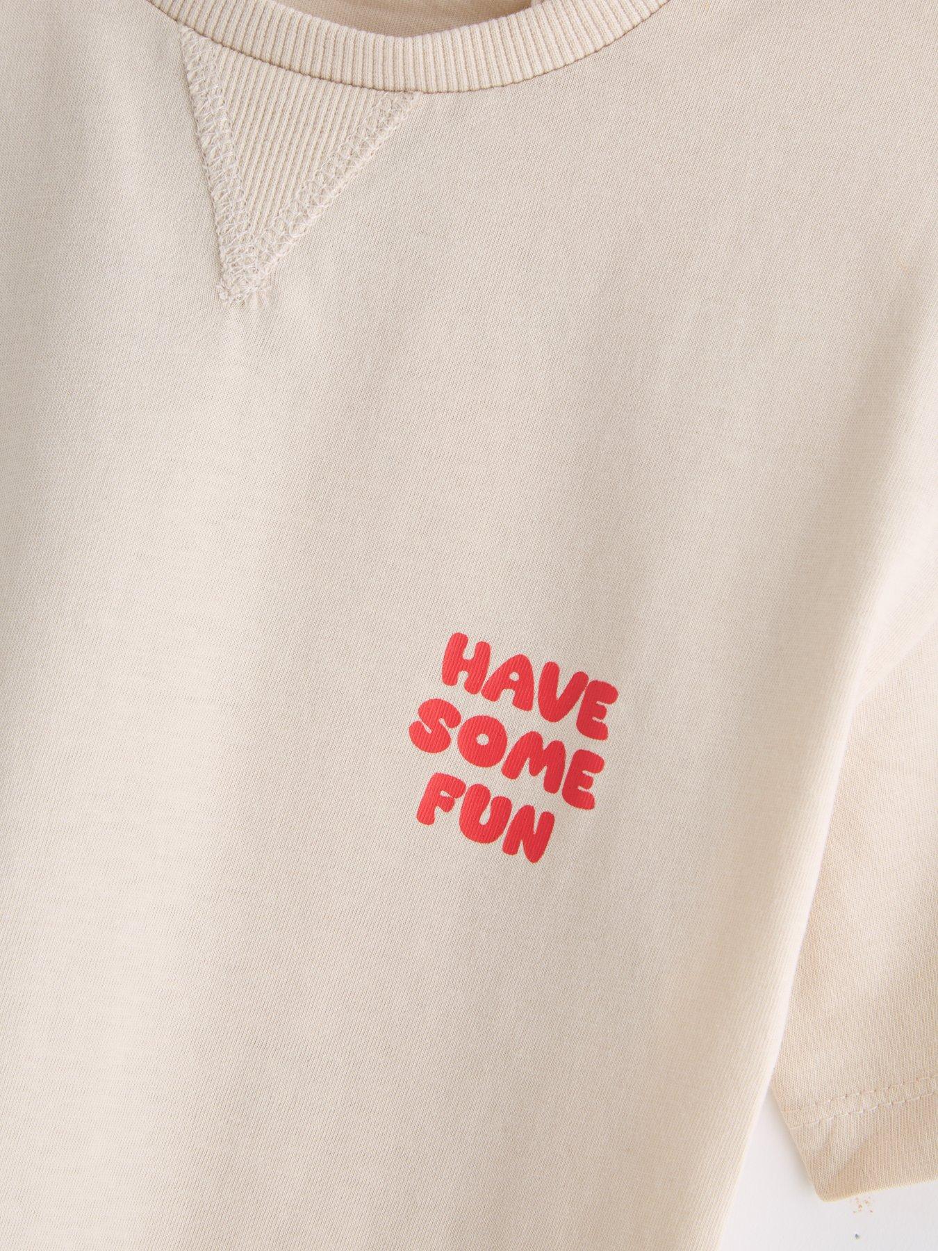 Image 3 of 5 of The Very Collection Boys Fun Shape Graphic Back Print Short Sleeve Tshirt