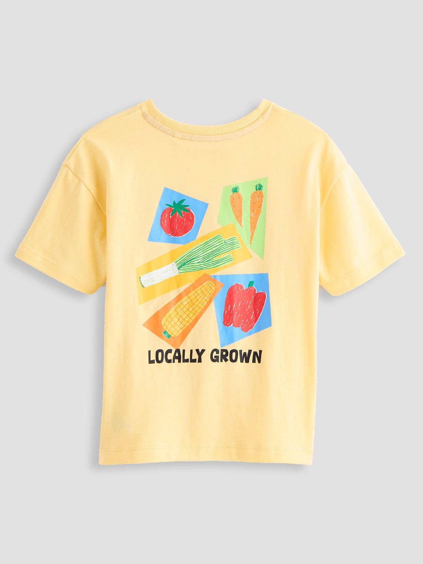 Image 1 of 4 of The Very Collection Boys Fun Fruit Back Graphic Short Sleeve Tshirt