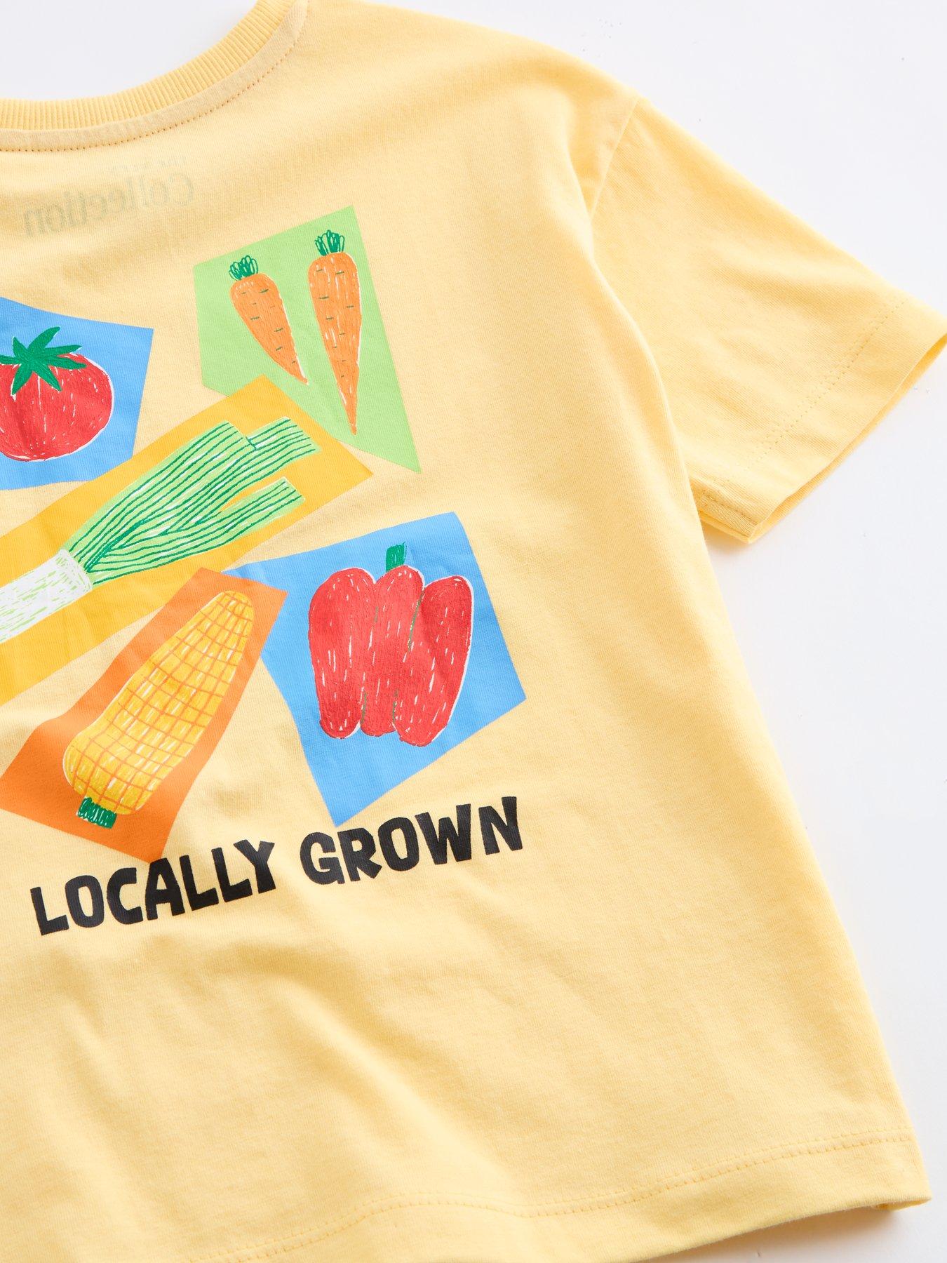 Image 3 of 4 of The Very Collection Boys Fun Fruit Back Graphic Short Sleeve Tshirt