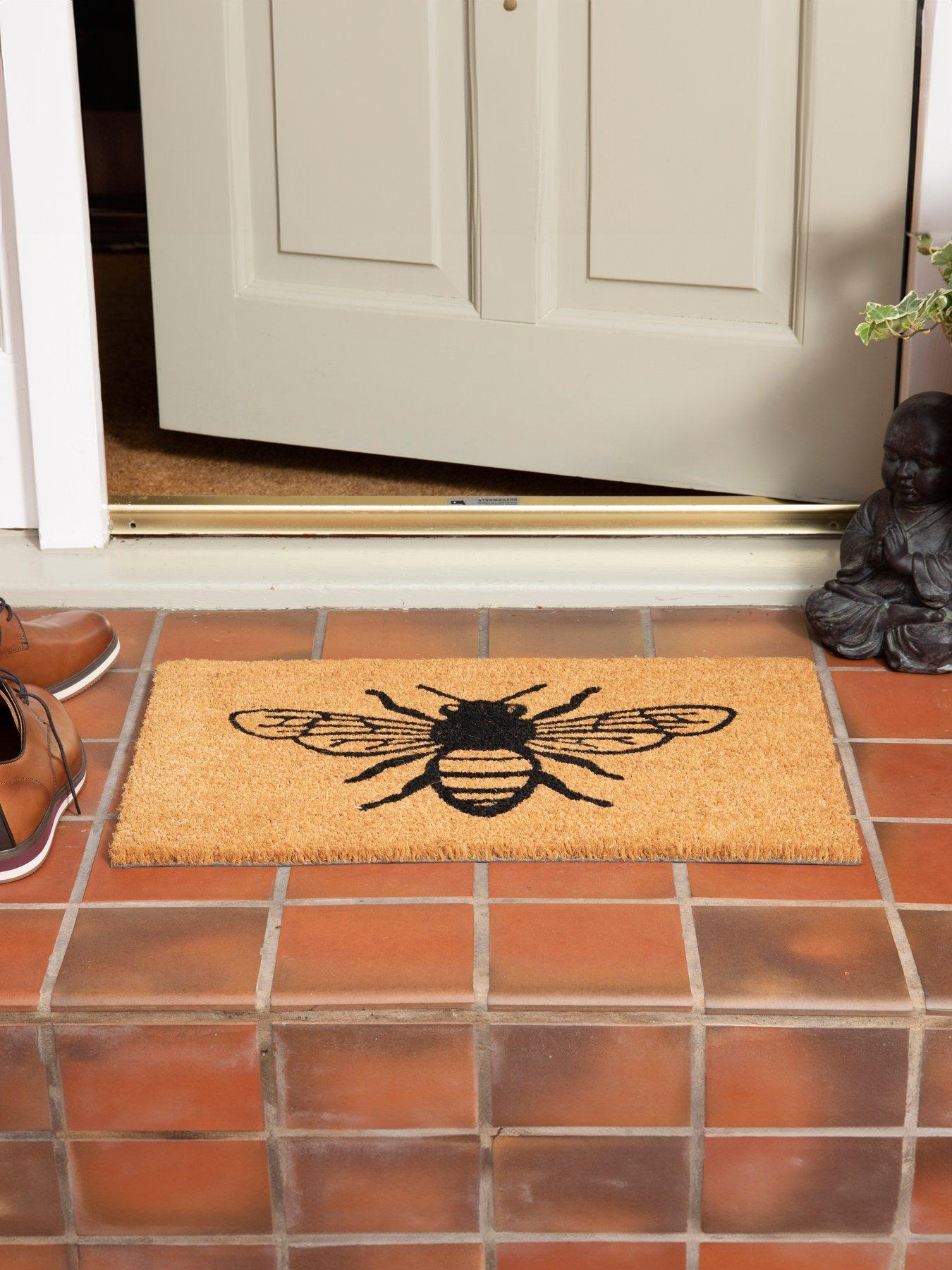 ARTHOUSE Astley Printed Monochrome Bee Natural PVC Backed 40 x 60cm Doormat