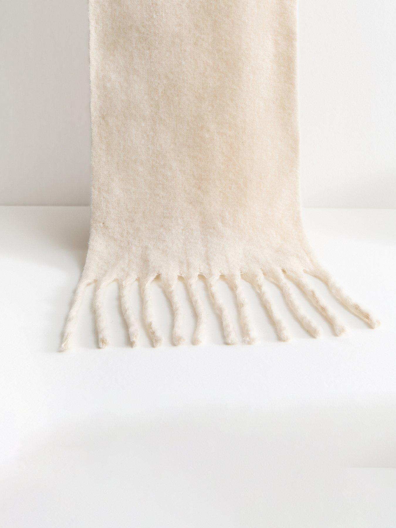 New Look Cream Brushed Fringed Edge Heavyweight Scarf