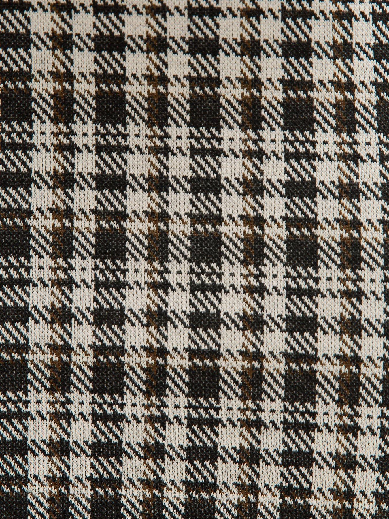 Image 6 of 6 of New Look Jacquard Check Tube Mini Skirt - Print