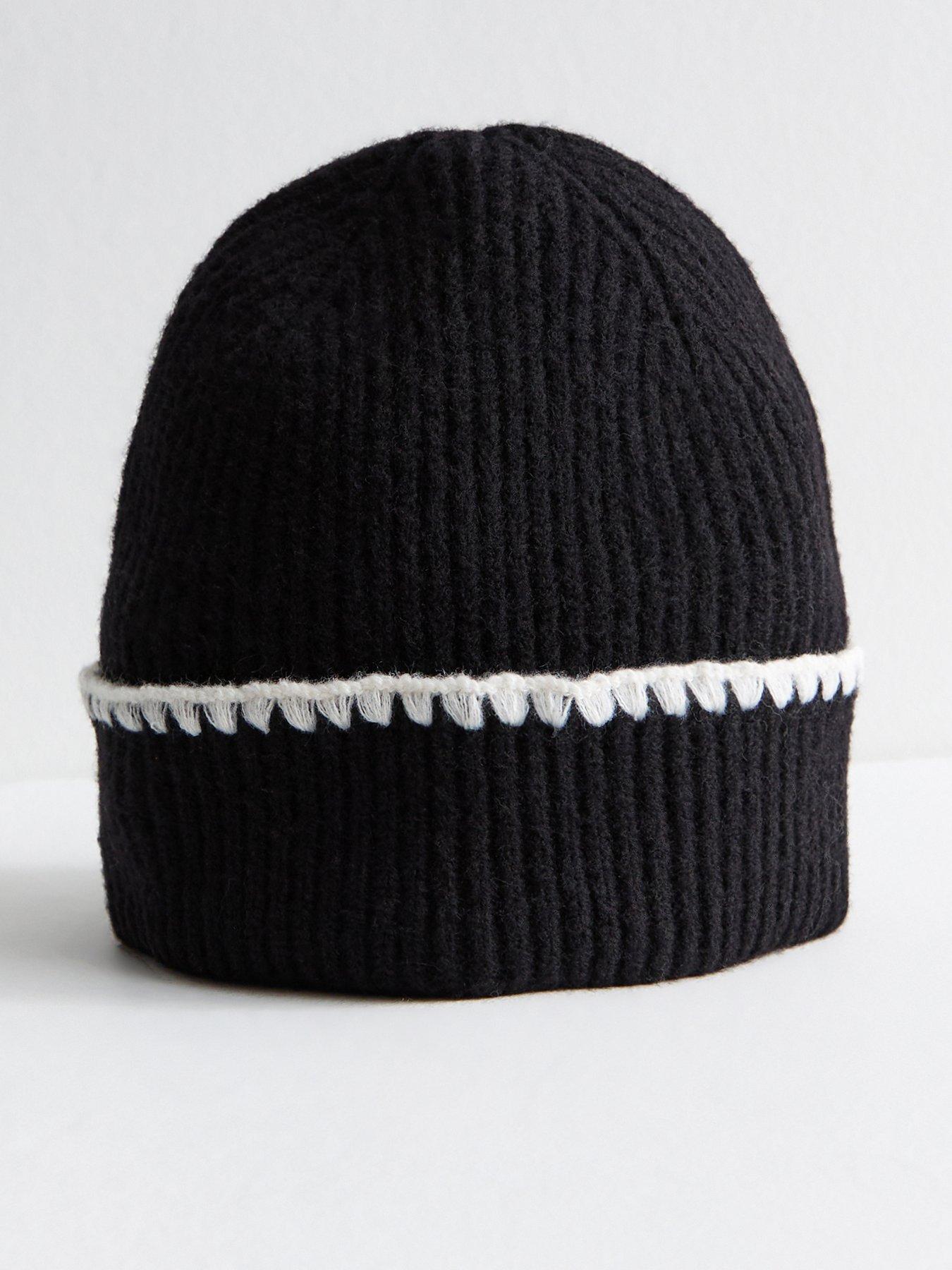 Image 1 of 3 of New Look Contrast Whipstitch Trim Beanie - Black