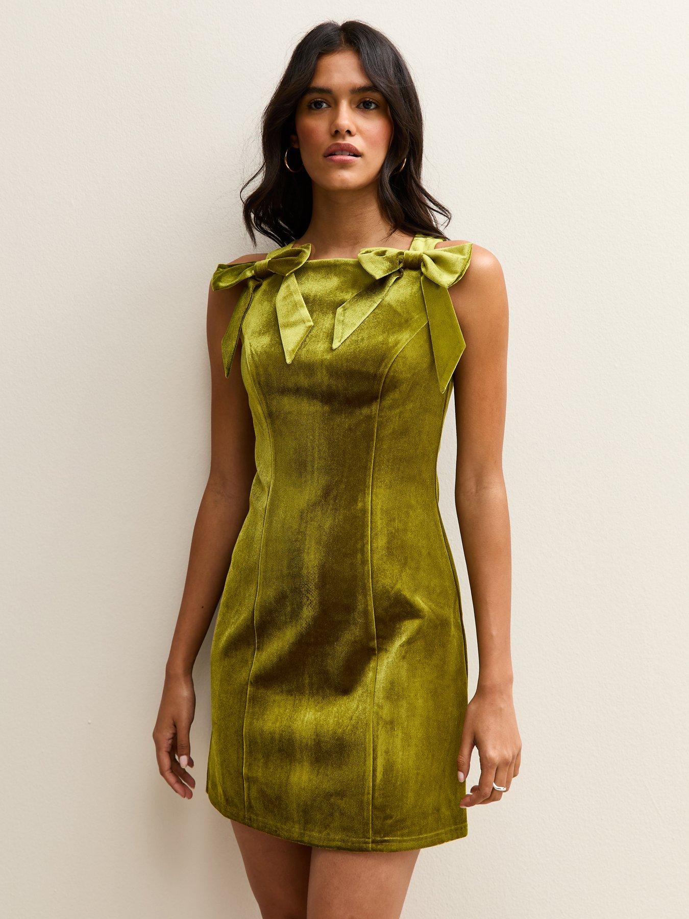 Image 1 of 5 of New Look Green Velvet Bow Applique Shift Mini Dress