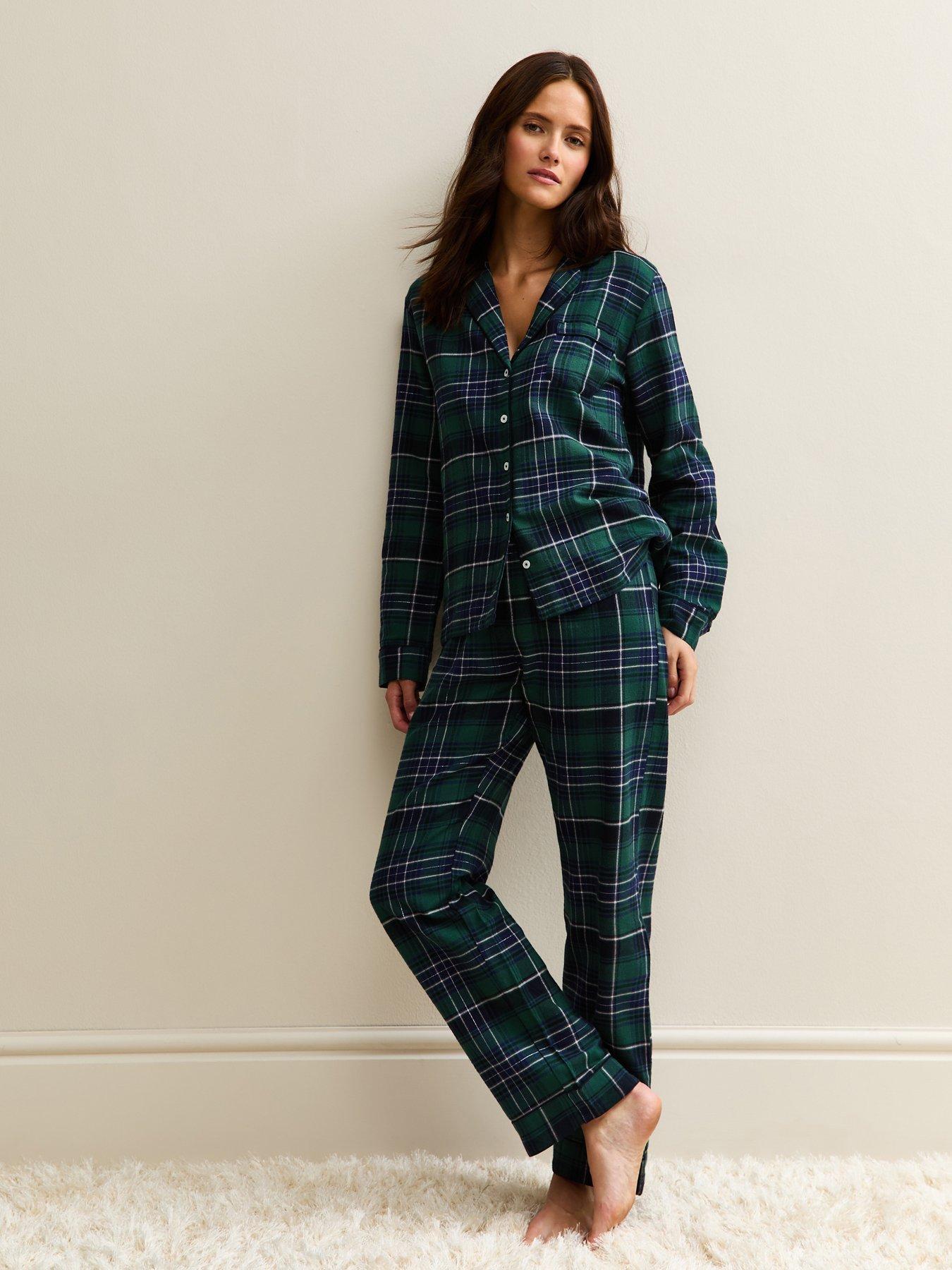 Image 1 of 6 of New Look Woven Check Pattern Revere Collar Pyjama Set - Green