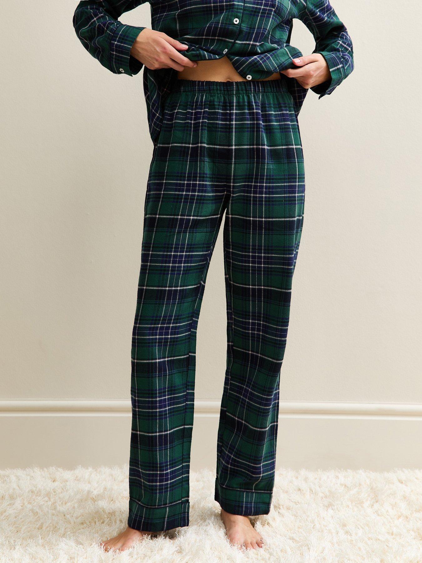 Image 5 of 6 of New Look Woven Check Pattern Revere Collar Pyjama Set - Green
