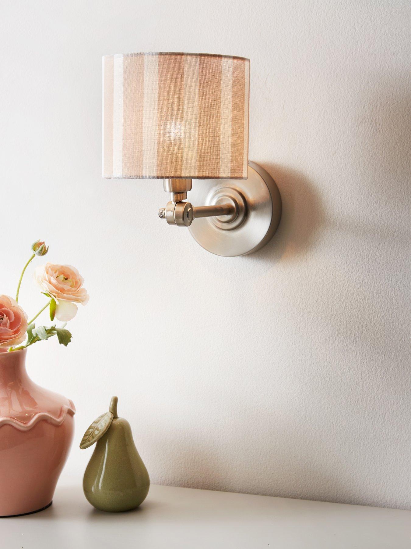 the-very-collection-rechargeable-wall-light-with-striped-shadefront