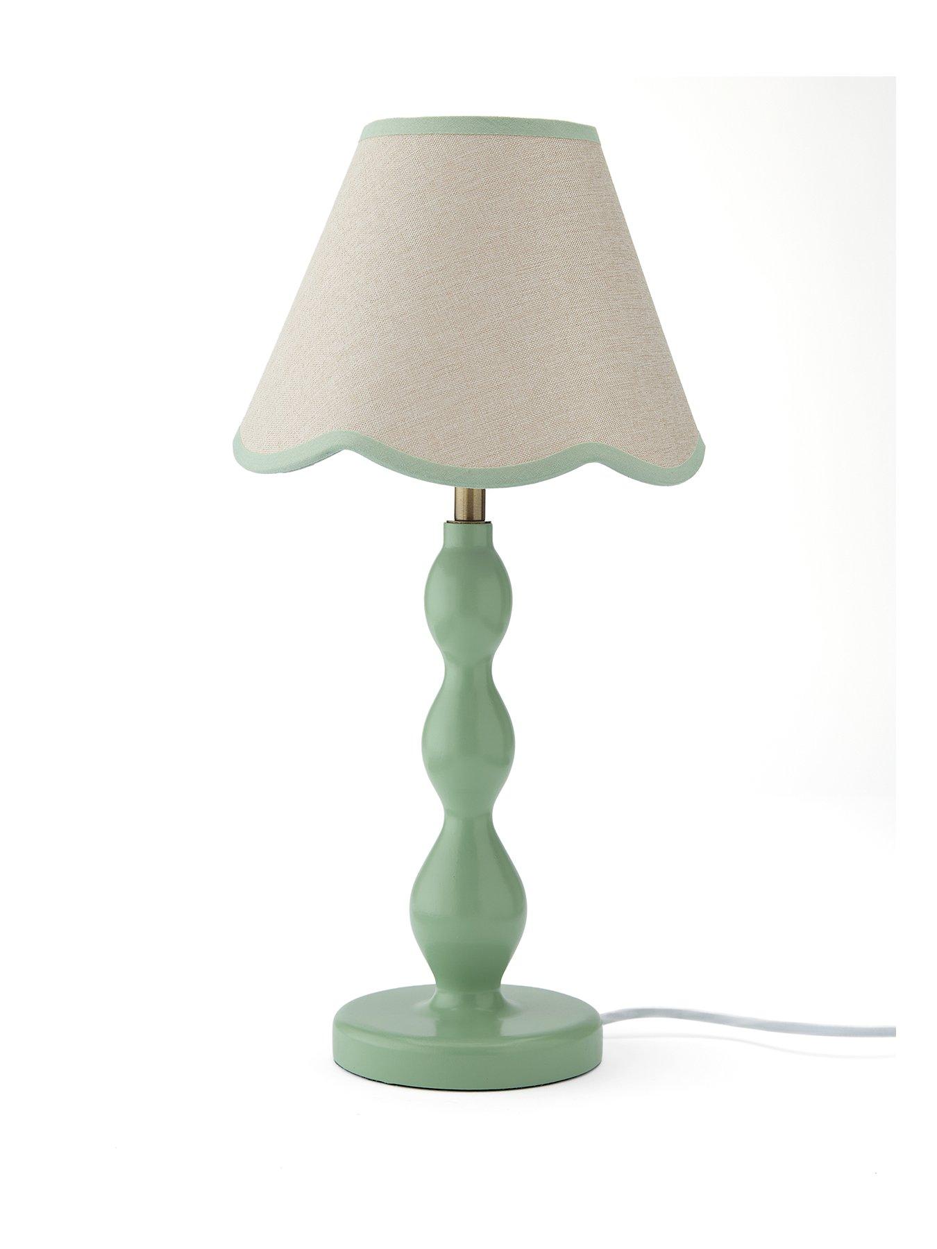 the-very-collection-wiggle-scallop-table-greenstillFront