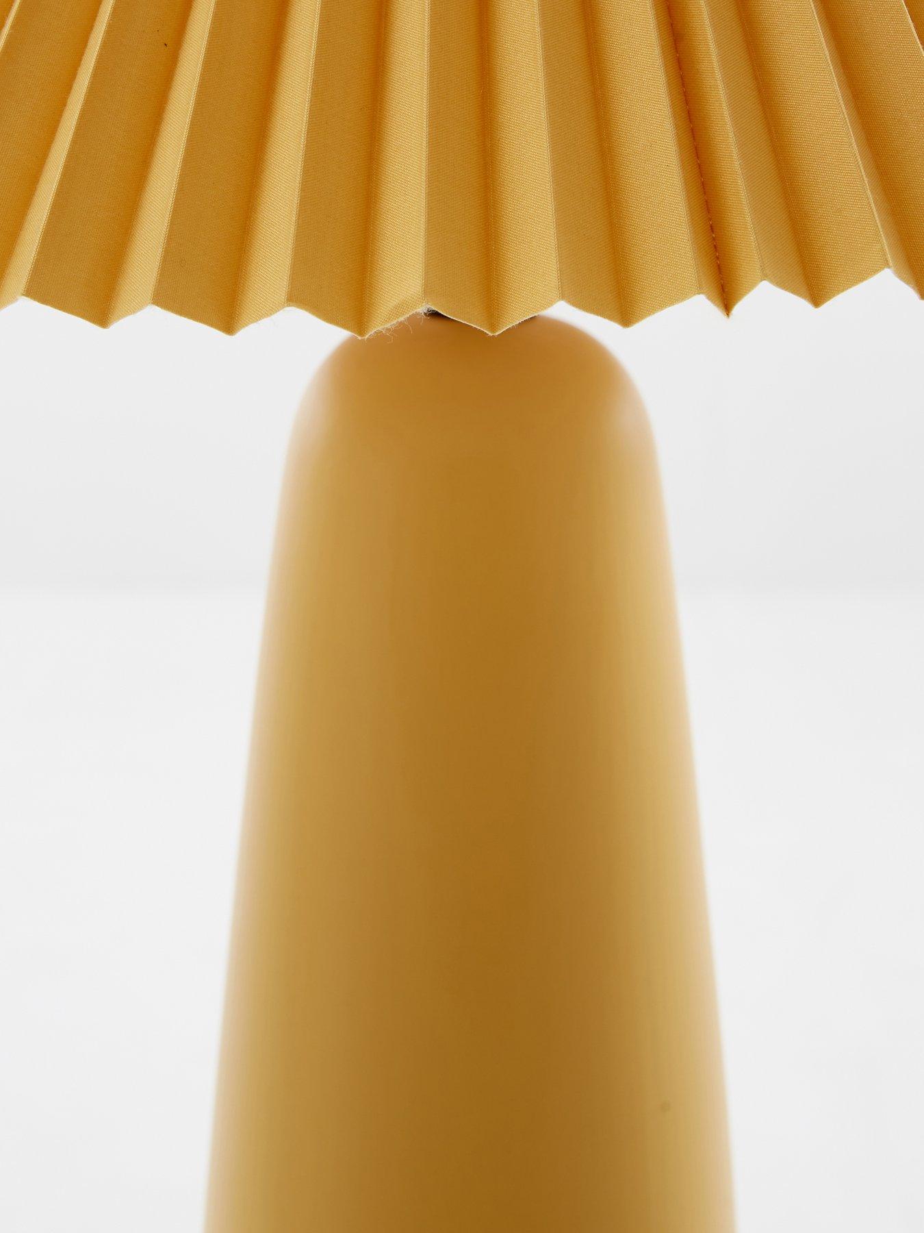 the-very-collection-ochre-table-lamp-with-pleated-shadedetail