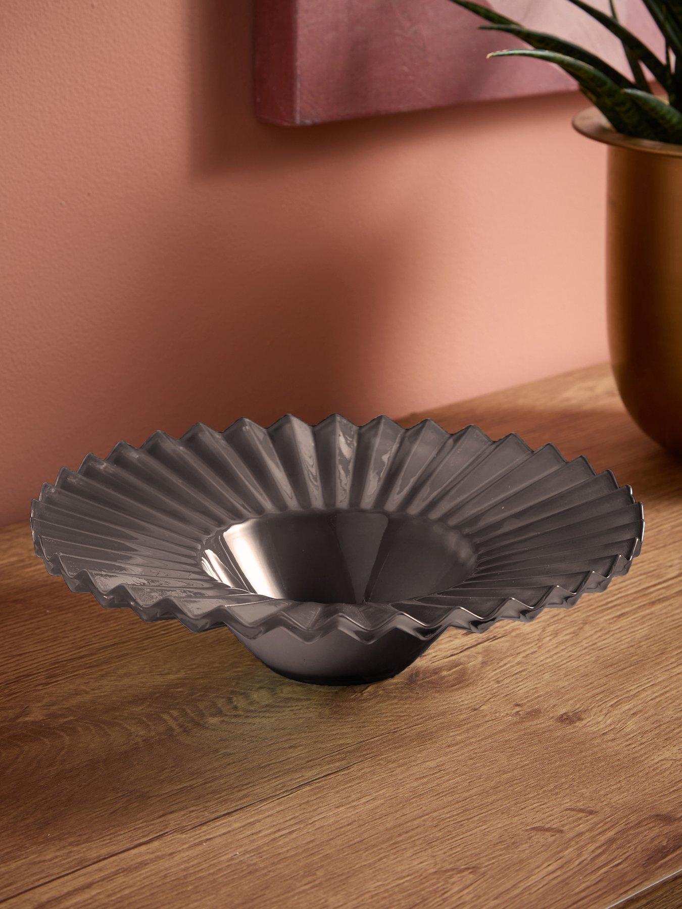 The Very Collection Fluted Fan Deco Bowl