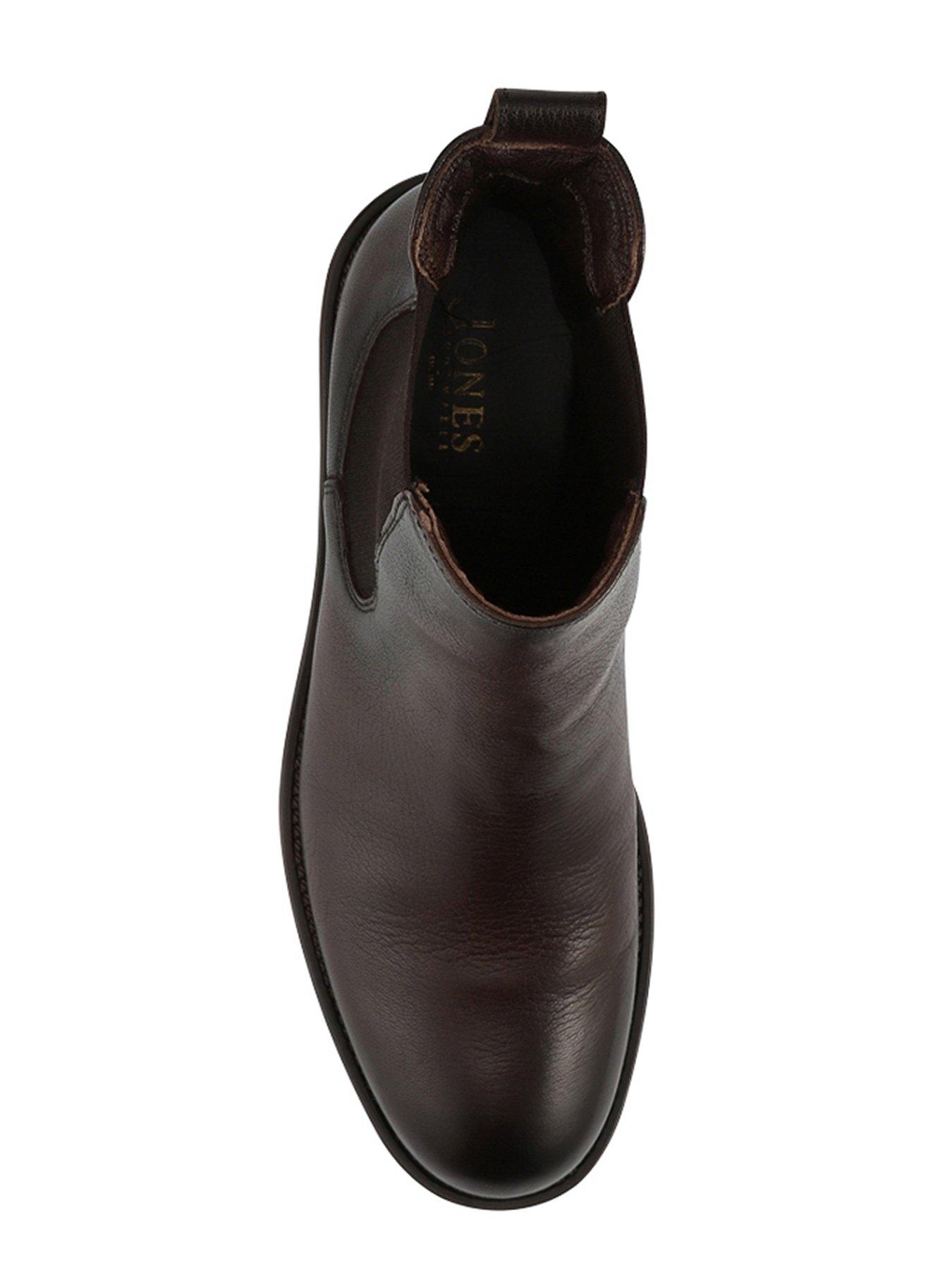 jones-bootmaker-moxie-leather-chelsea-boot-dark-brownoutfit