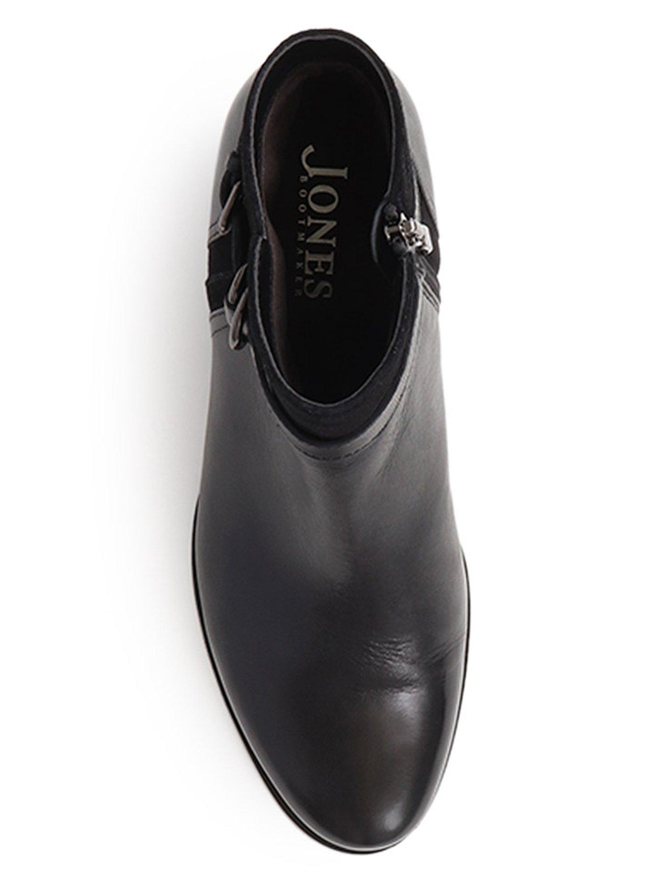 jones-bootmaker-sarina-leather-ankle-boot-blackoutfit