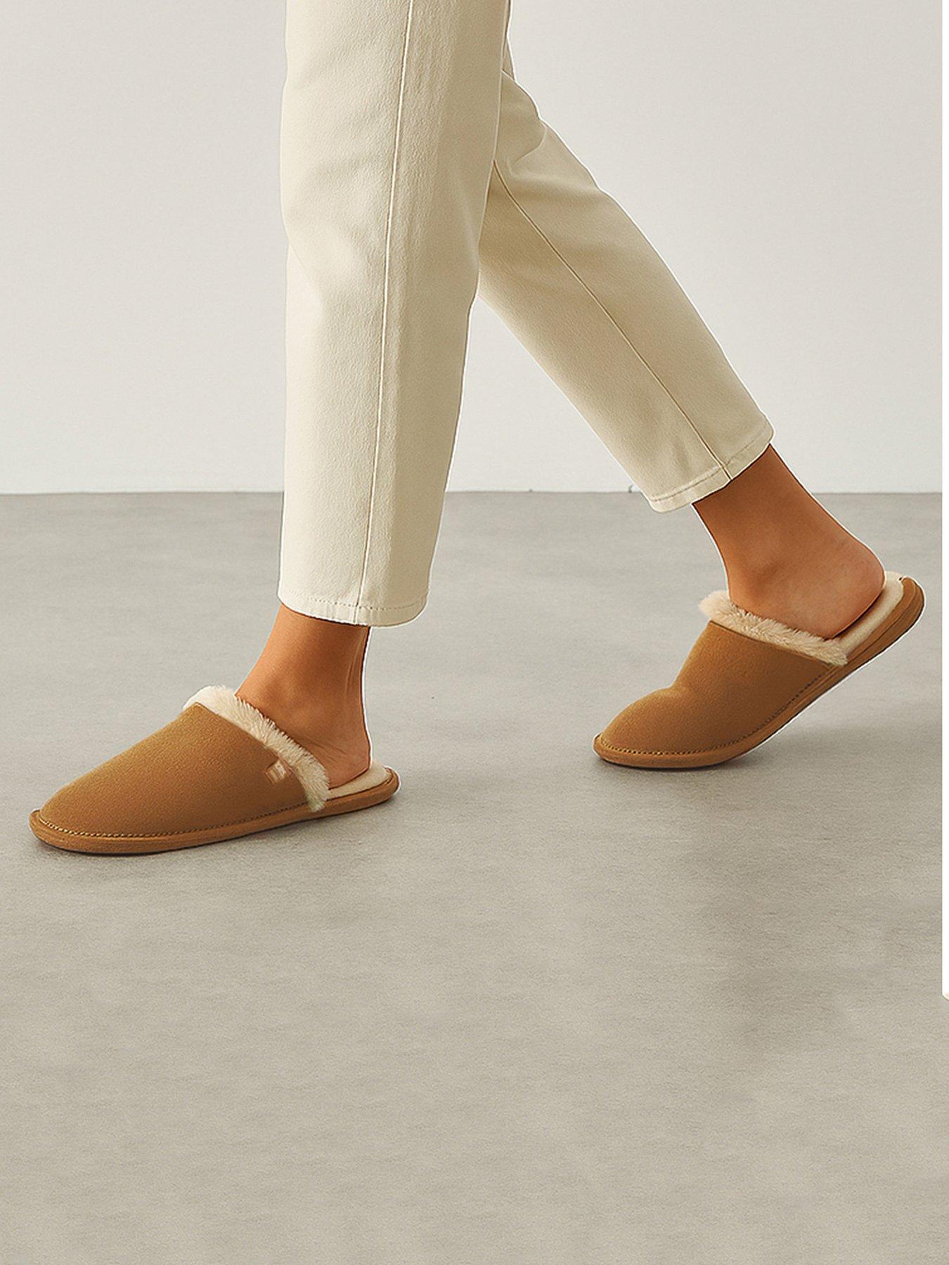 Image 4 of 4 of Totes Isotoner Isotoner Ladies Real Suede Mule With Water Repellency - Tan