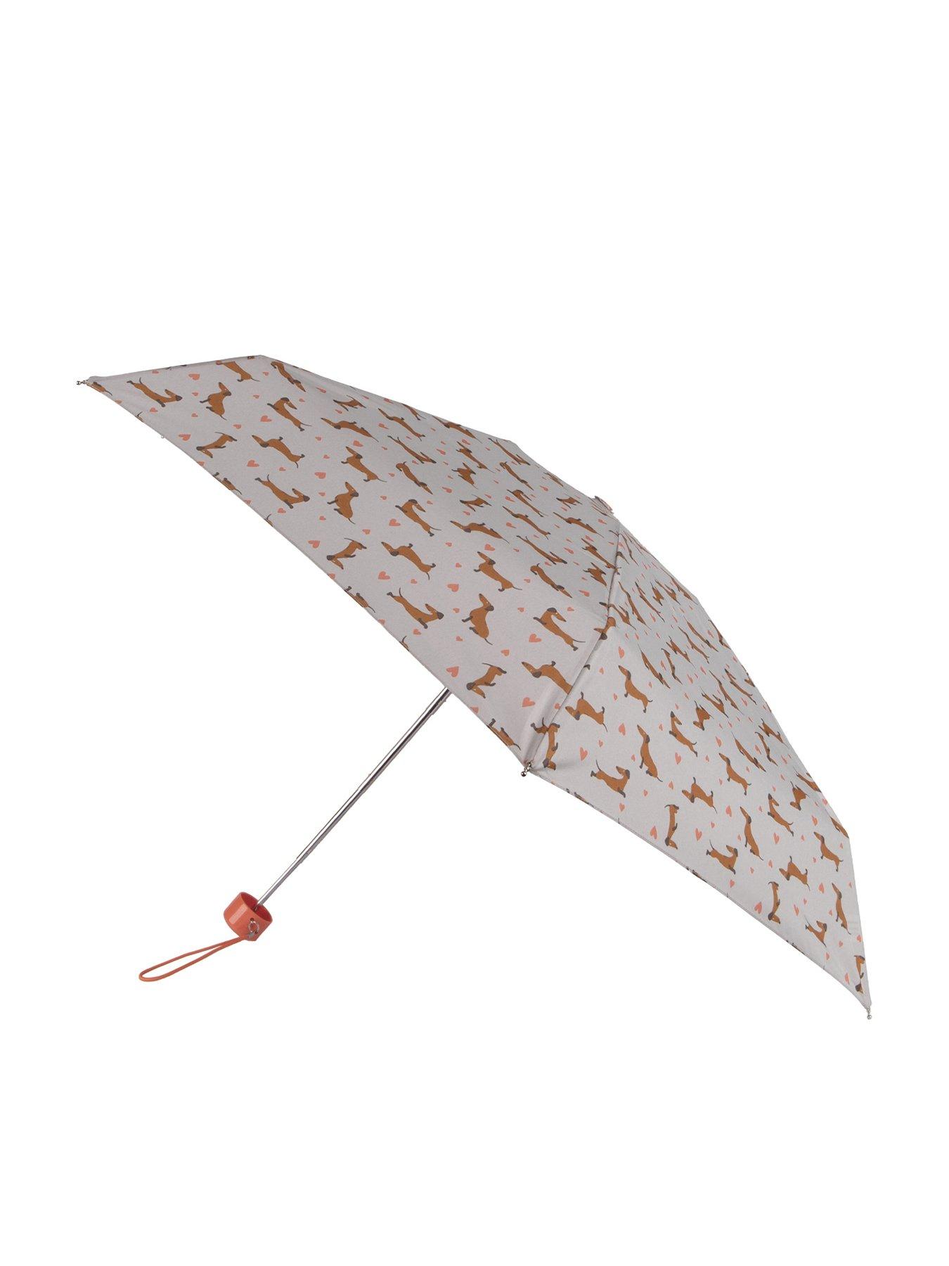 totes-totes-compact-round-dachshund-hearts-dachshund-hearts