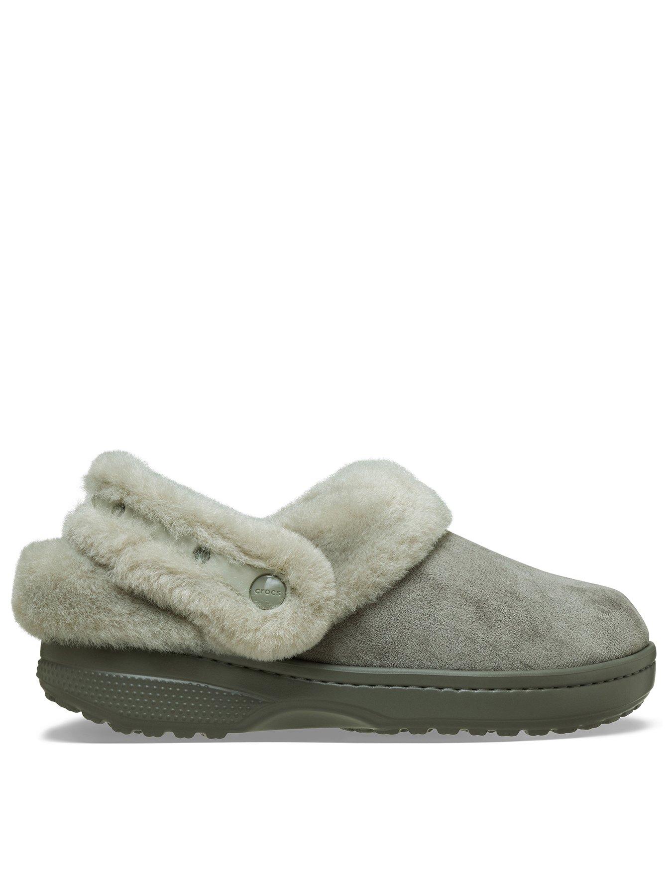 crocs-classic-unfurgettable-sueded-clog-galactic-grey