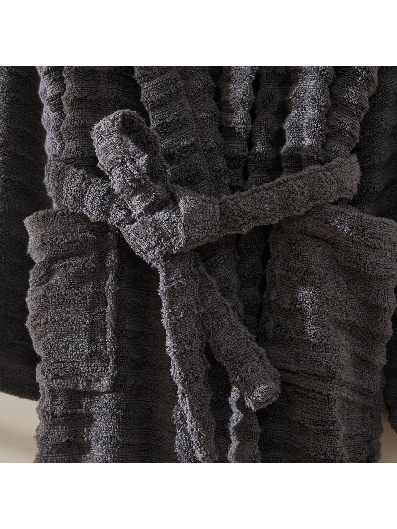 dusk-charcoal-bathroom-robeoutfit