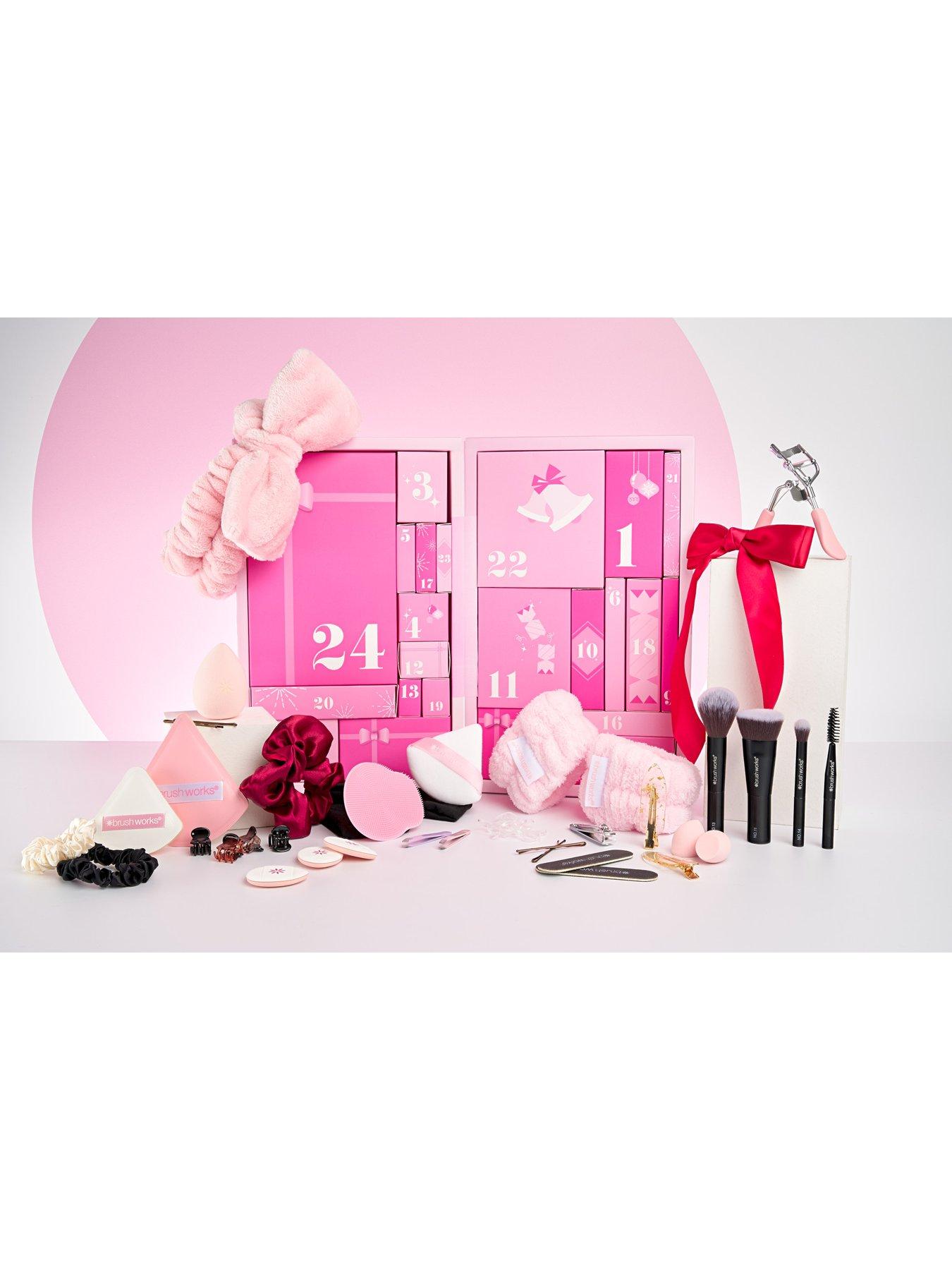 brushworks-24-door-beauty-advent-calendardetail