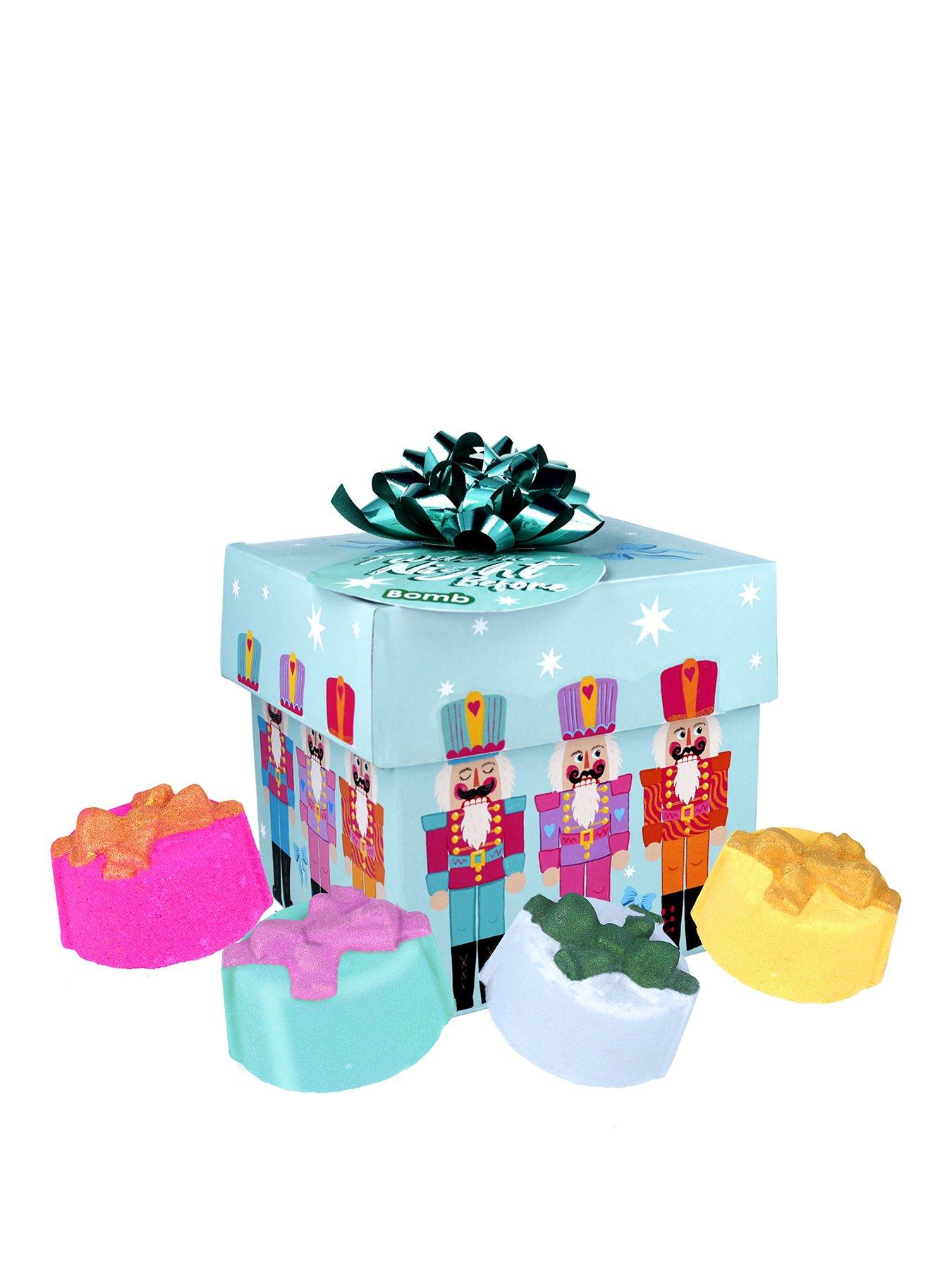 Bomb Cosmetics Twas The Night Before Gift Set