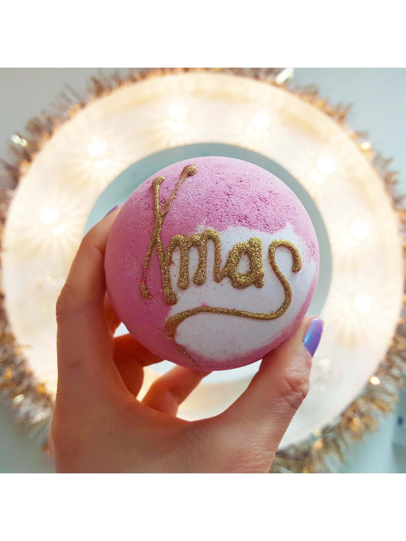 bomb-cosmetics-jumbo-cracker-trioback