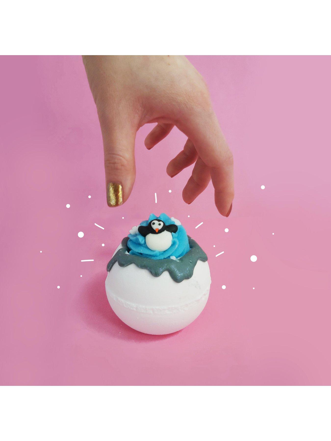 bomb-cosmetics-jumbo-cracker-triooutfit