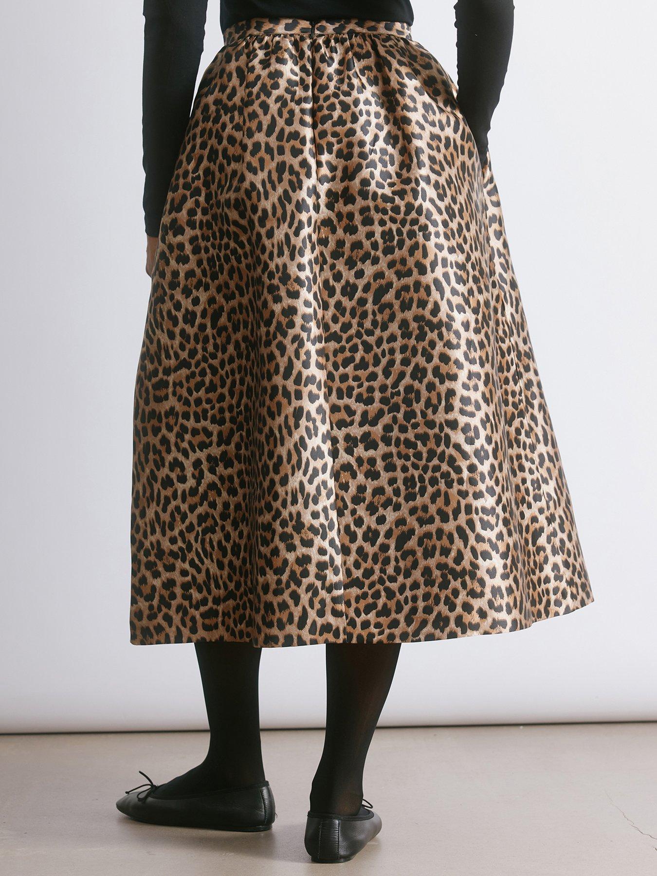 albaray-animal-satin-full-skirtback