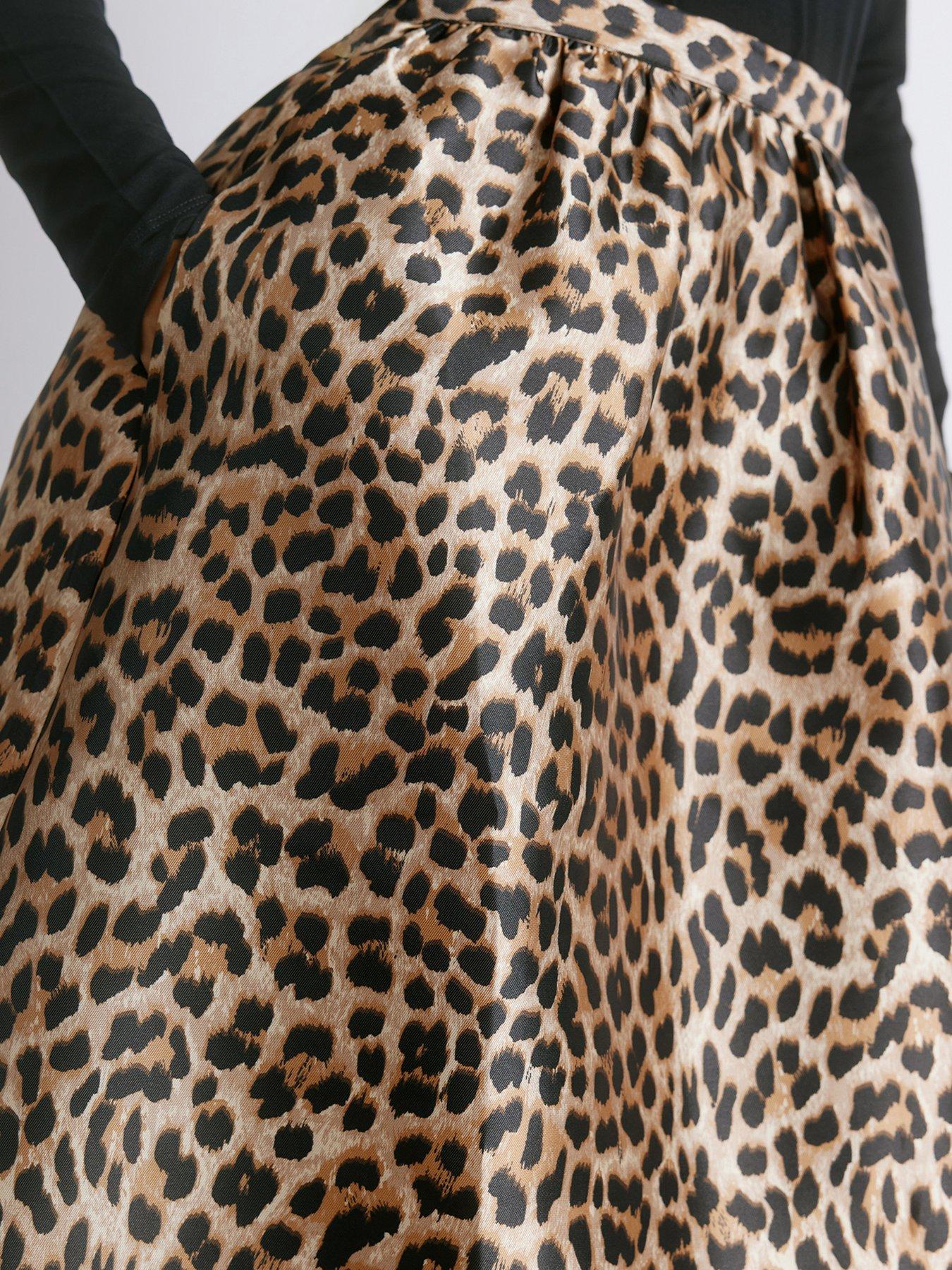 albaray-animal-satin-full-skirtoutfit