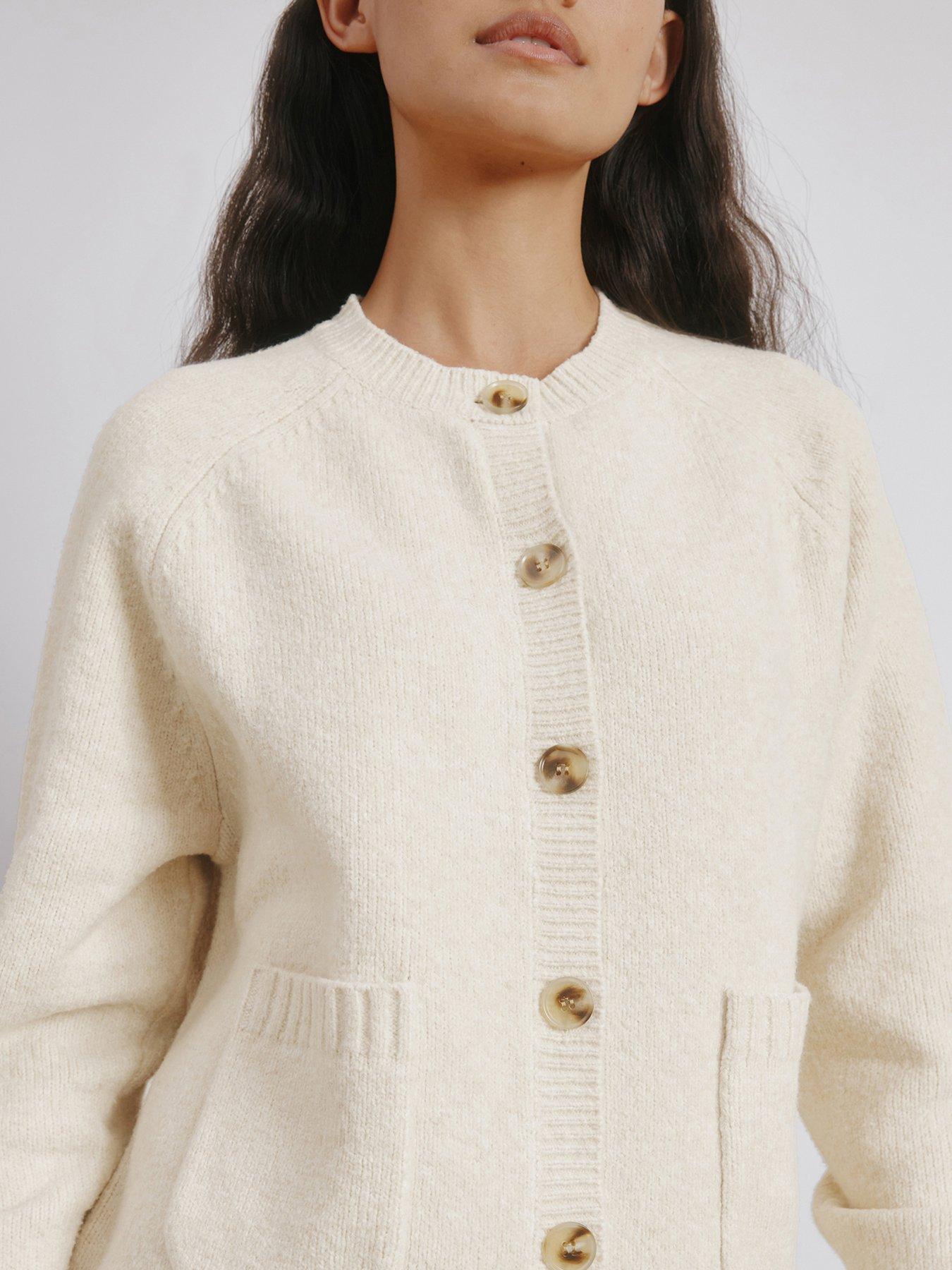 albaray-cosy-pocket-crew-cardi-creamoutfit