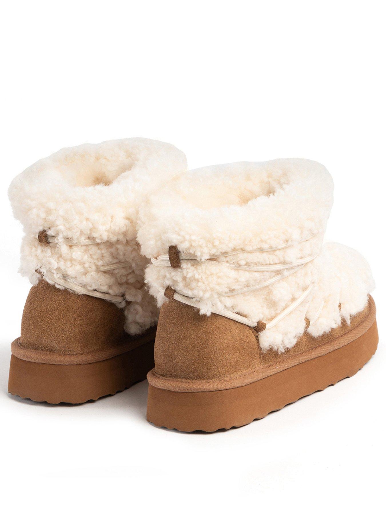 Image 2 of 5 of Just Sheepskin Just Sheepskin Ladies Brooke Sheepskin Alpine Snow Boot - Chestnut