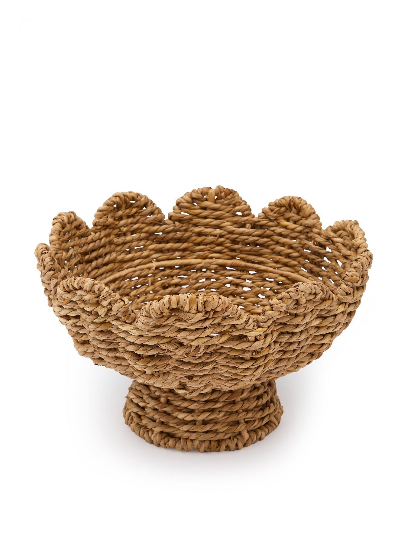 Image 3 of 5 of The Very Collection Scallop Fruit Bowl