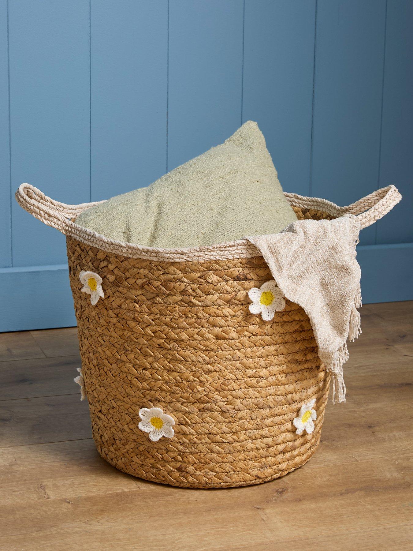 the-very-collection-daisy-embroidered-basket