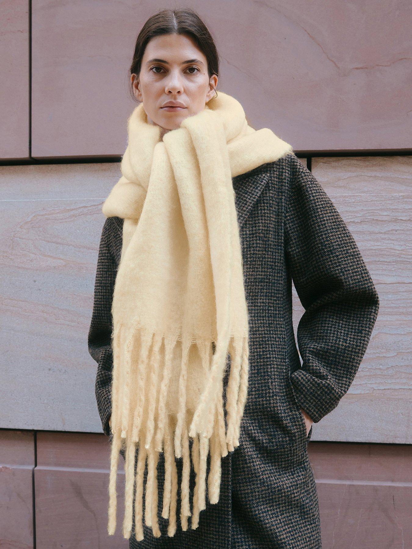 Albaray Fluffy Scarf Butter Yellow