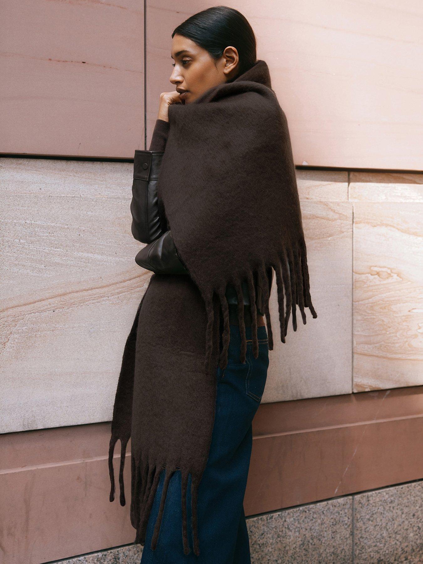 Image 2 of 3 of Albaray Fluffy Scarf Chocolate