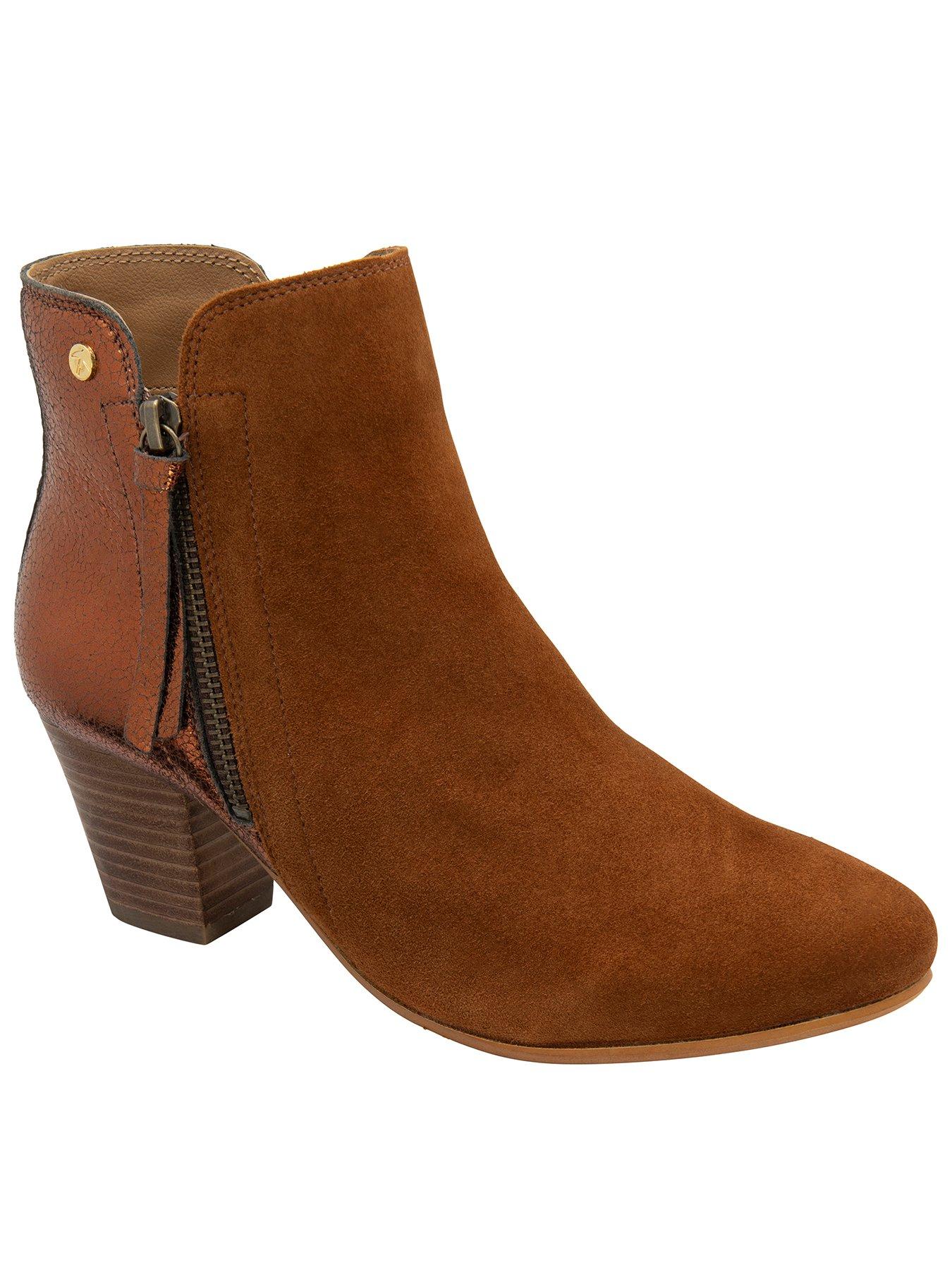 ravel-tay-ankle-boots-teak