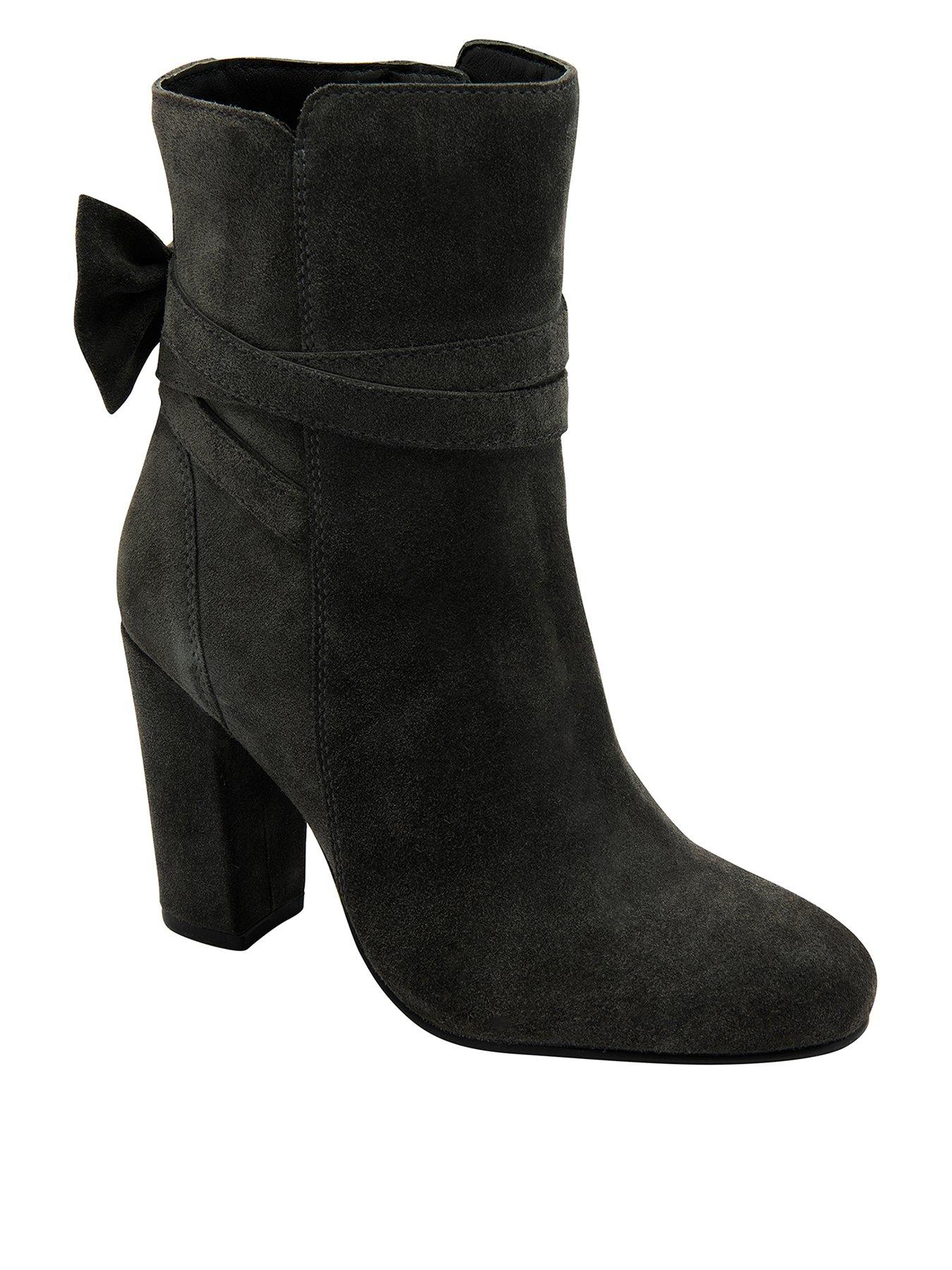 ravel-alder-ankle-boots-blackfront