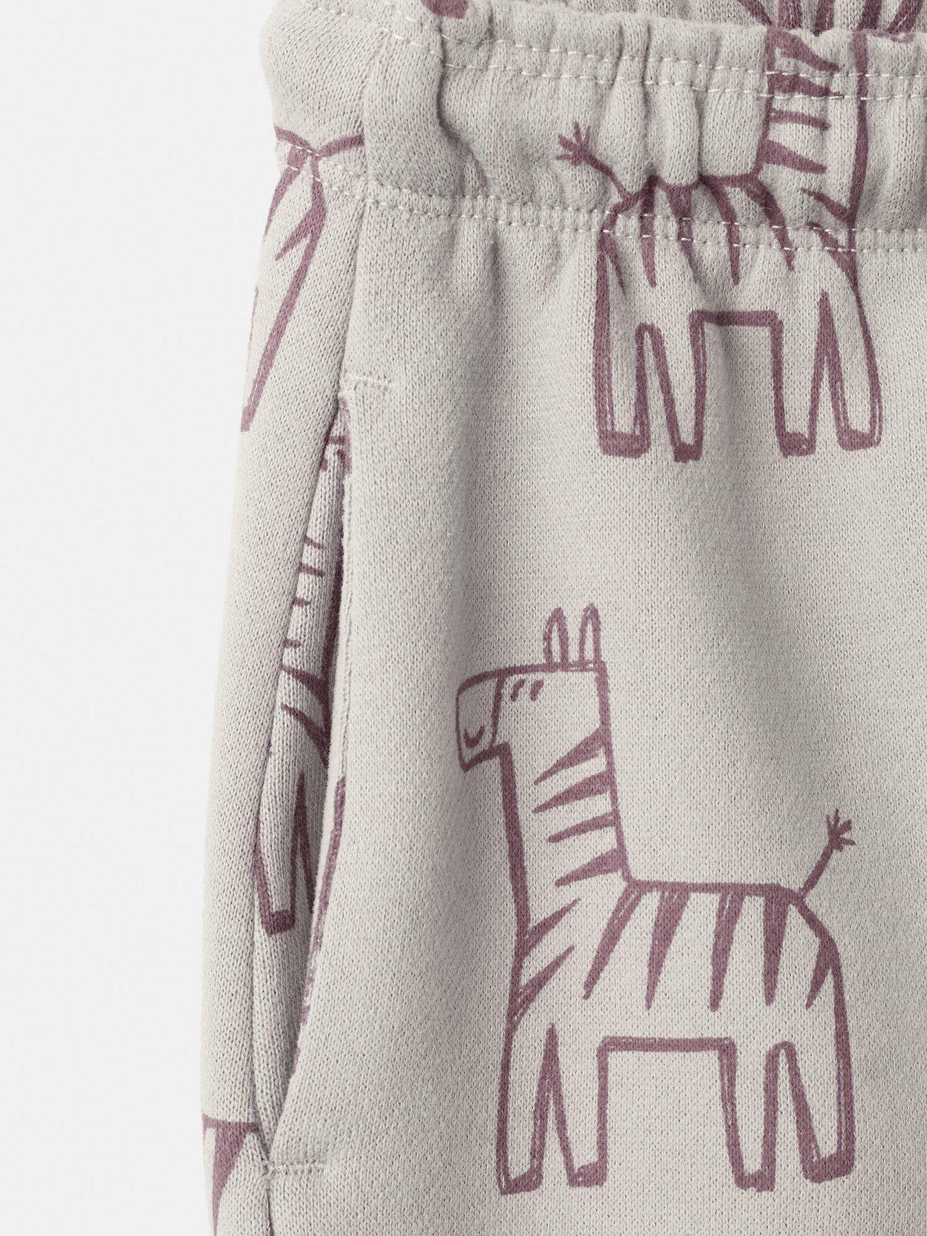 mango-younger-boys-animal-print-co-ord-joggers-beigeoutfit