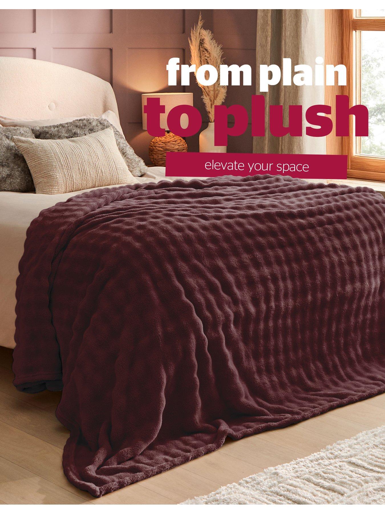 silentnight-silentnight-bubble-fleece-giant-blanket-berryoutfit