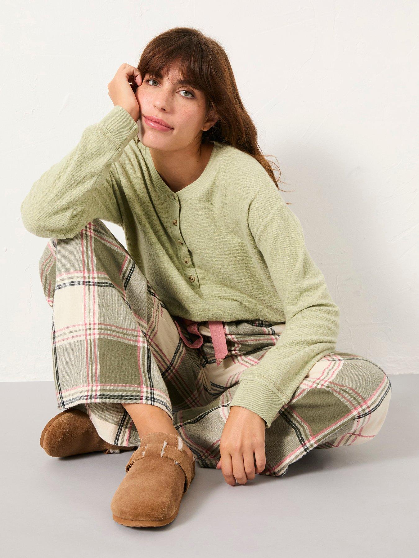 Image 3 of 5 of FatFace Lola Check Pants - Green