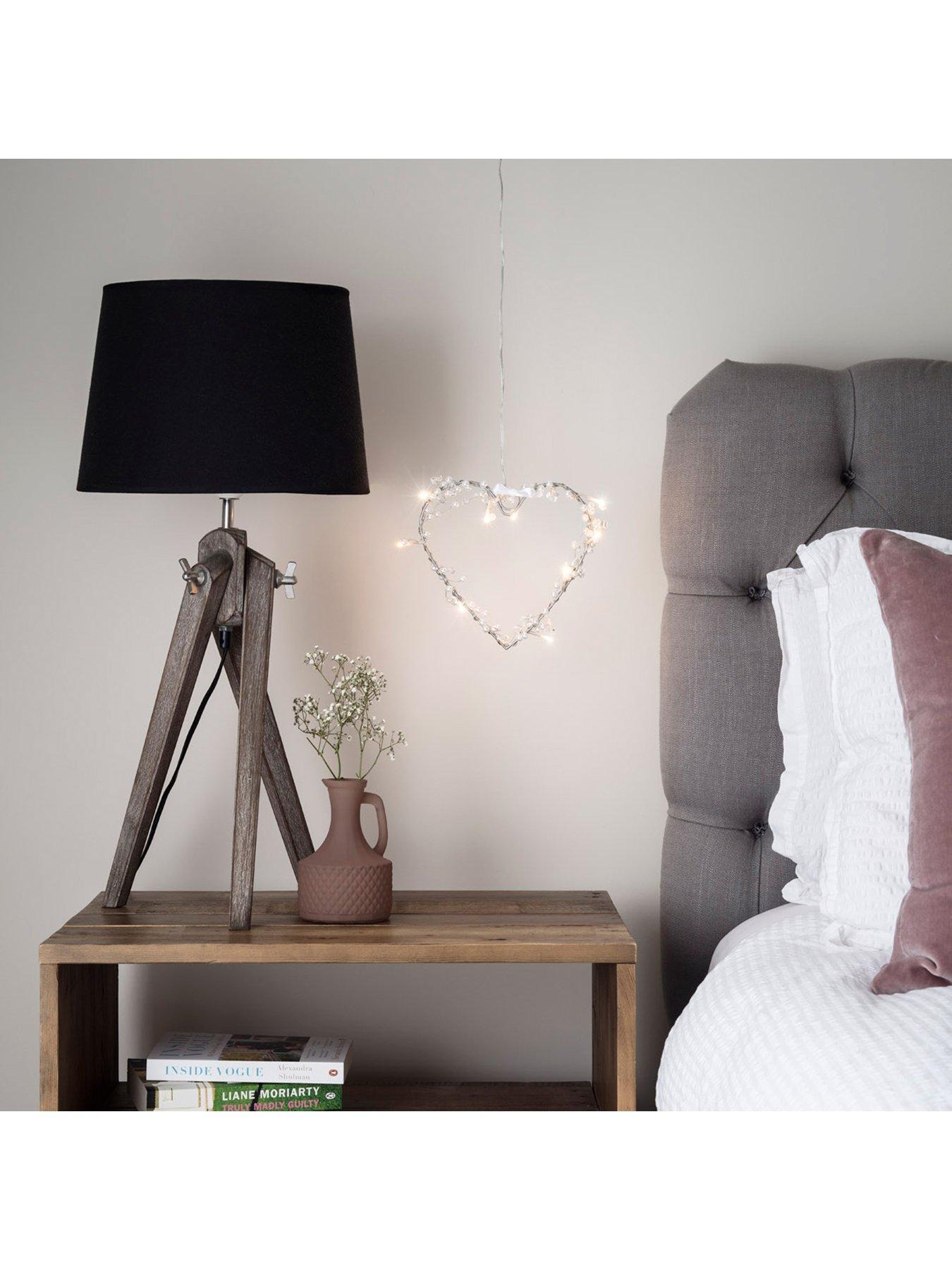 lights4fun-heart-battery-fairy-light-wreathdetail