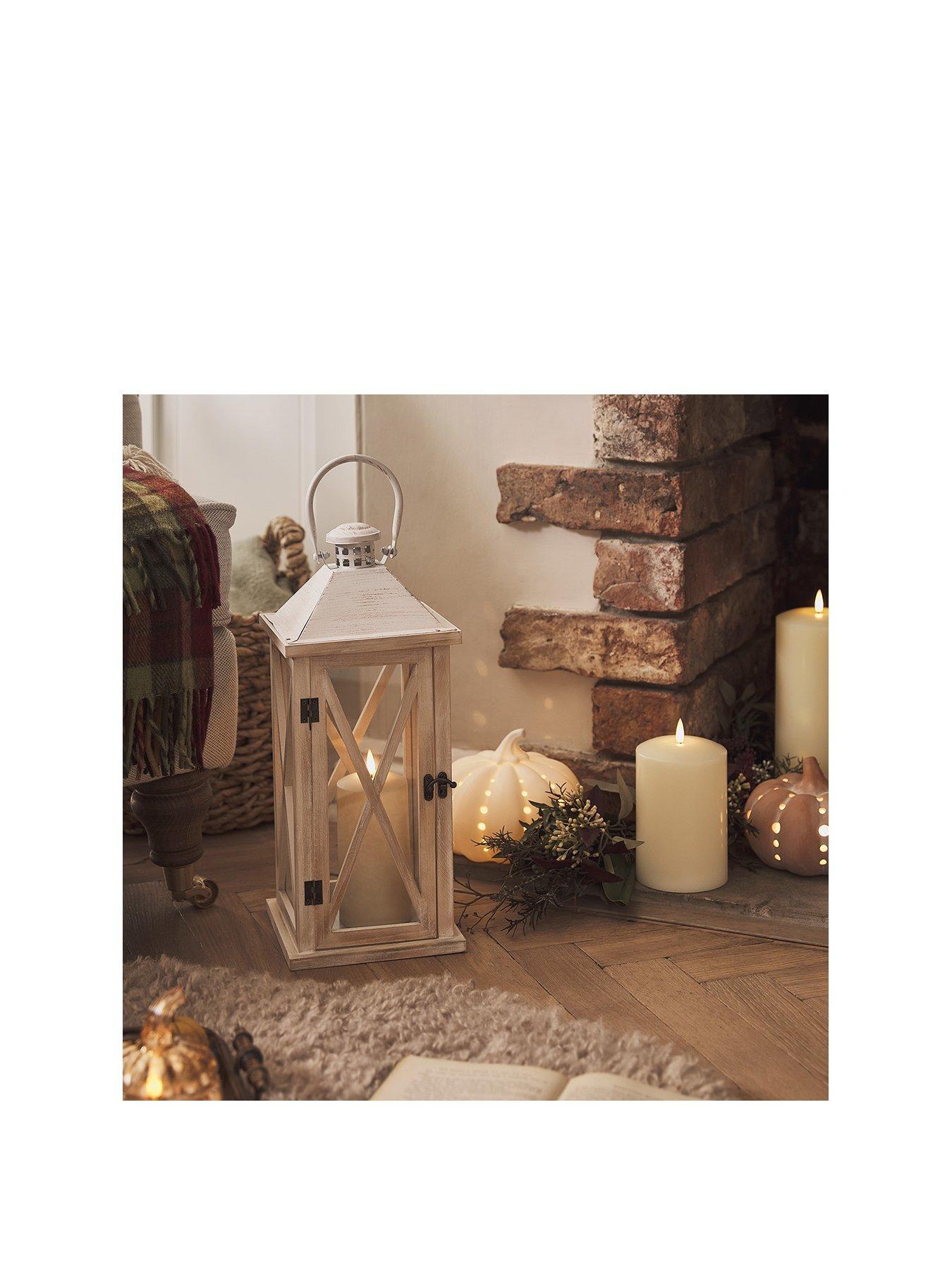 lights4fun-folkestone-wooden-lantern-with-truglow-candlestillFront