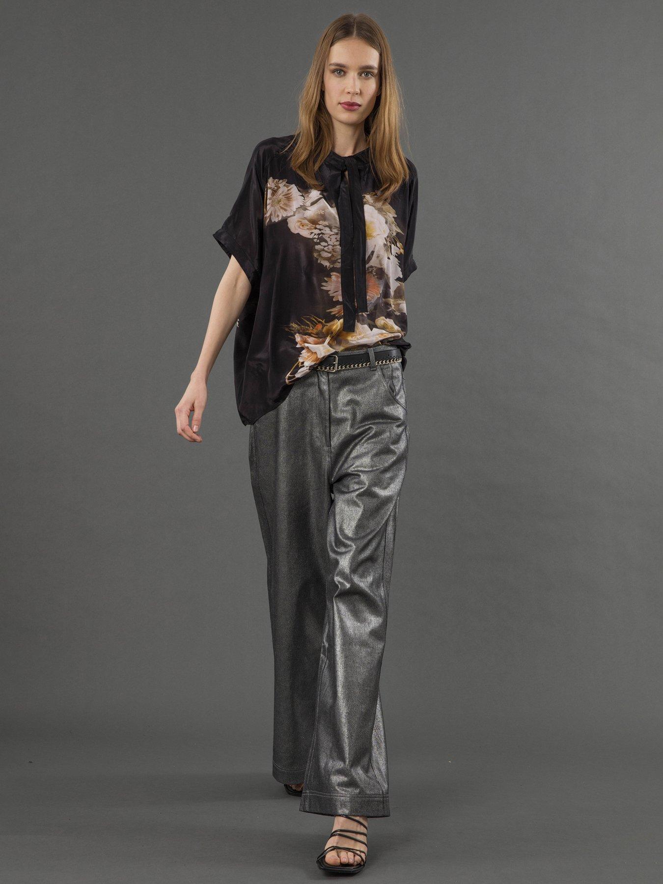 religion-lola-oversized-floral-placement-blouse-blackdetail