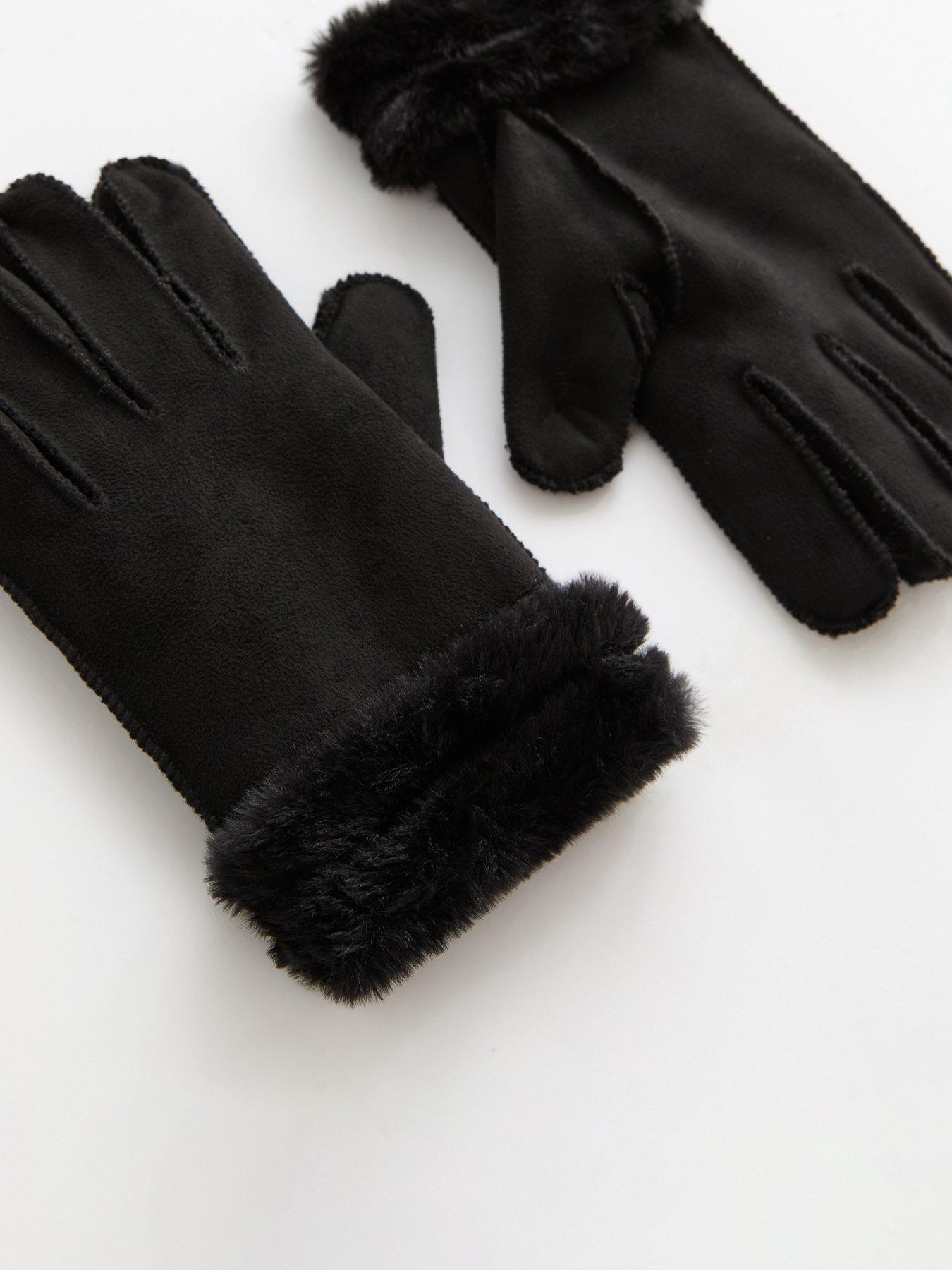 Image 2 of 2 of New Look Black Faux Shearling Gloves