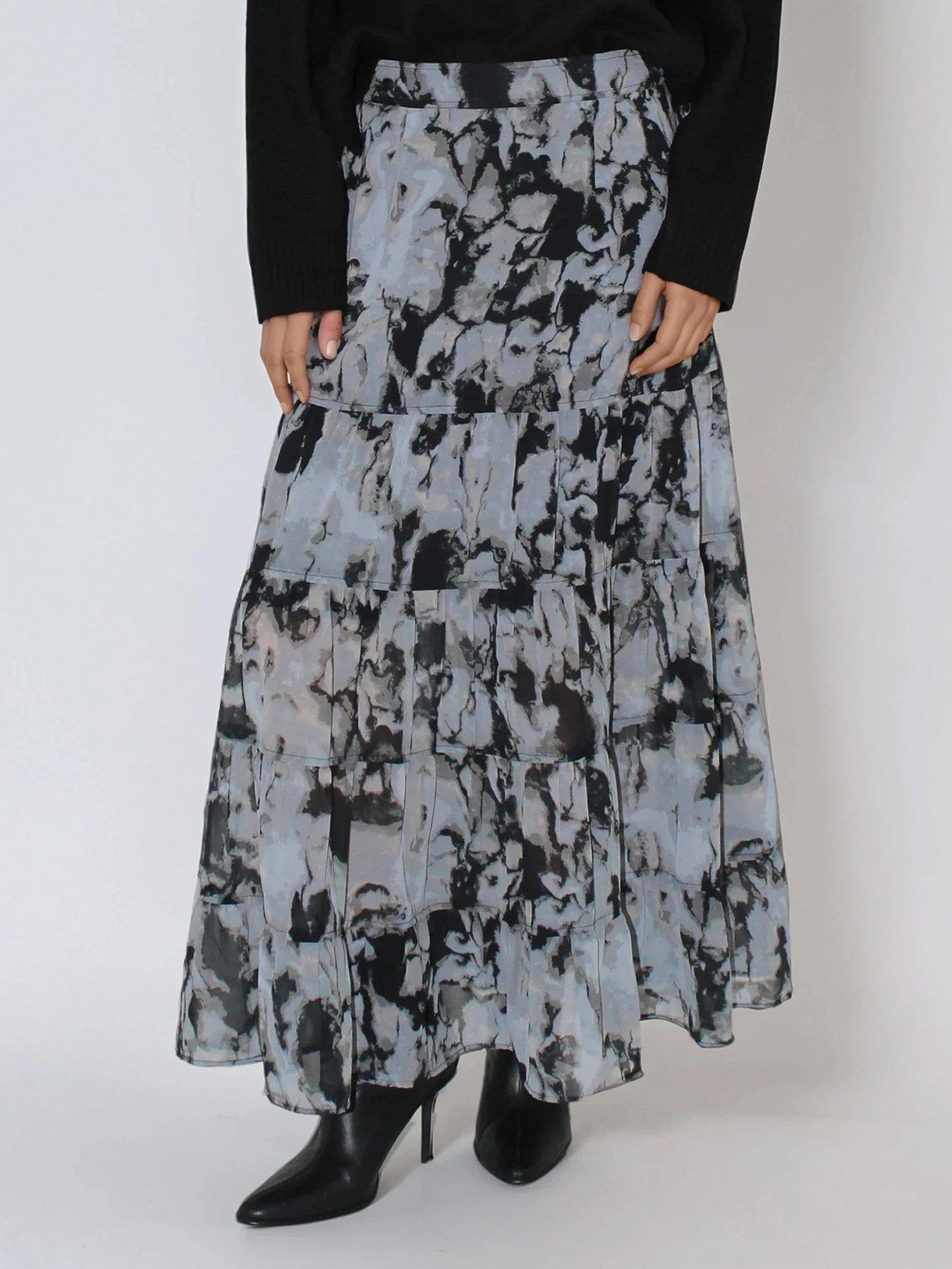 religion-citrine-tiered-abstract-maxi-skirt-blackoutfit